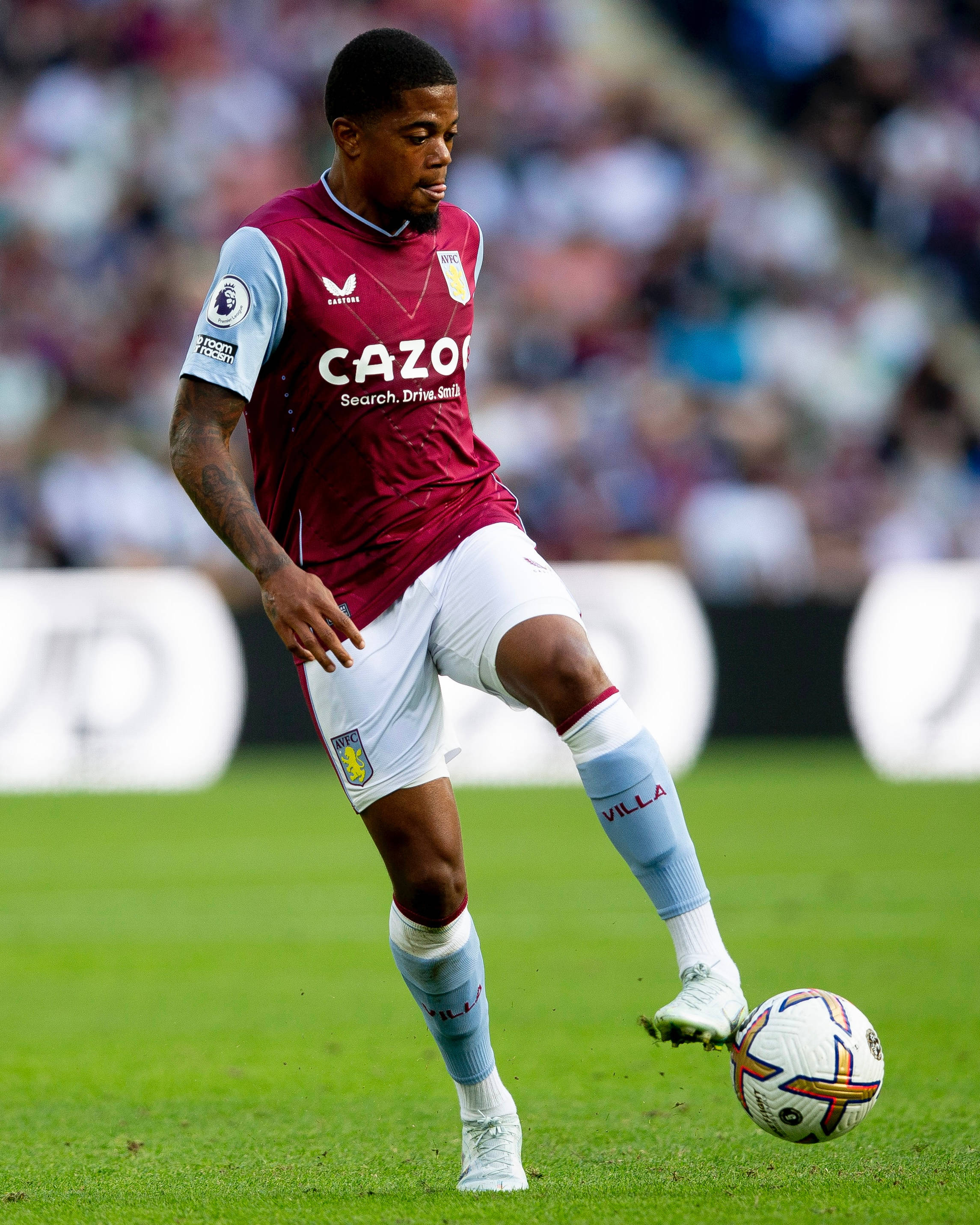 Leon Bailey, maroon and light blue kit, colorful ball, 2K Phone Wallpaper