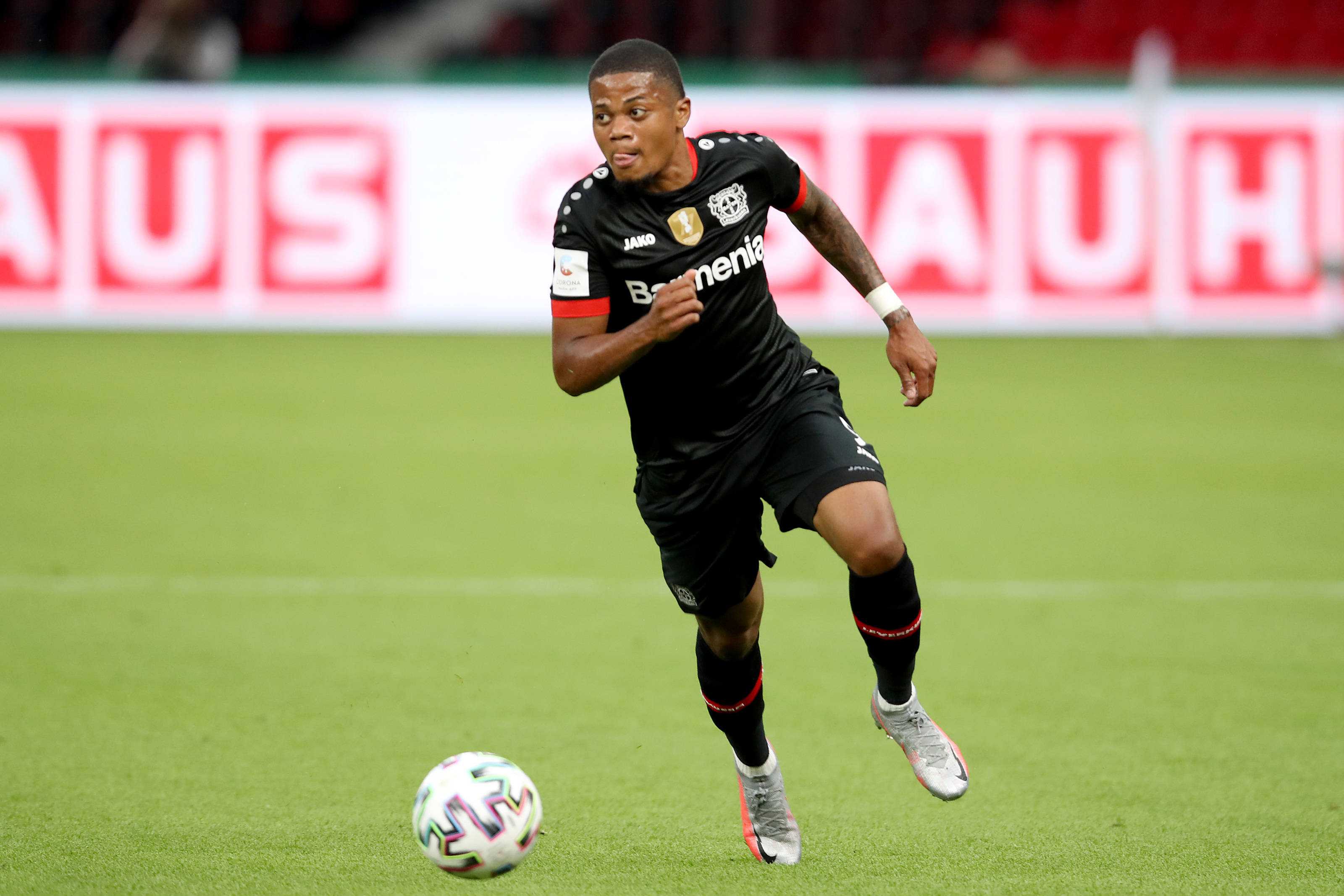 Leon Bailey, black kit, colorful ball, 2K Desktop Wallpaper