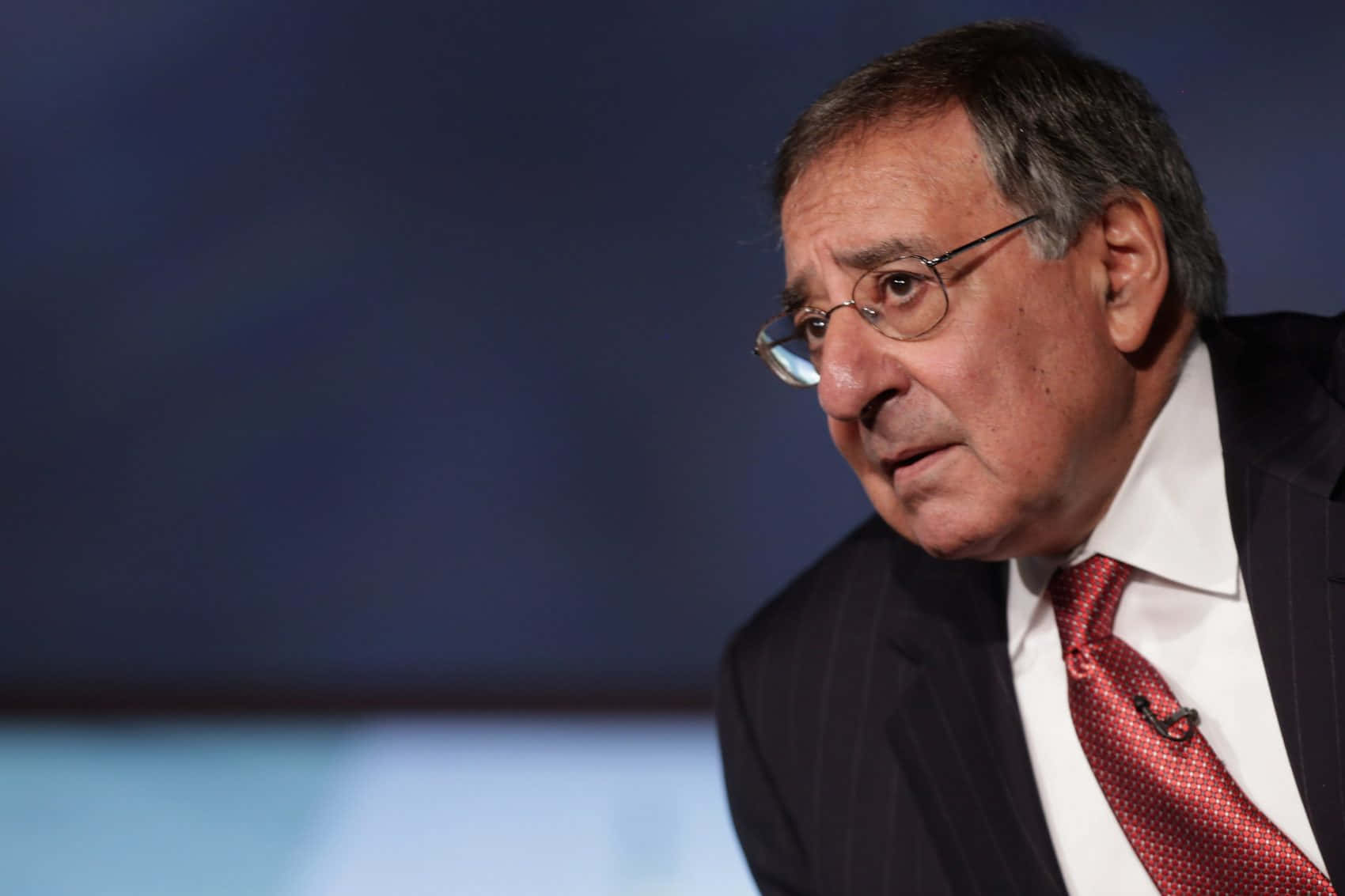 Leon Panetta, dark pinstripe suit, red tie, HD Desktop Wallpaper