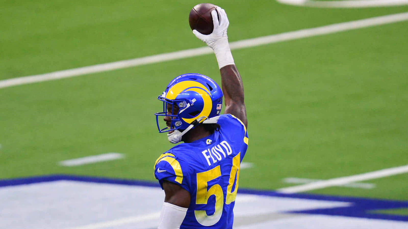 Leonard Floyd, blue and yellow uniform, green field, HD Desktop Wallpaper