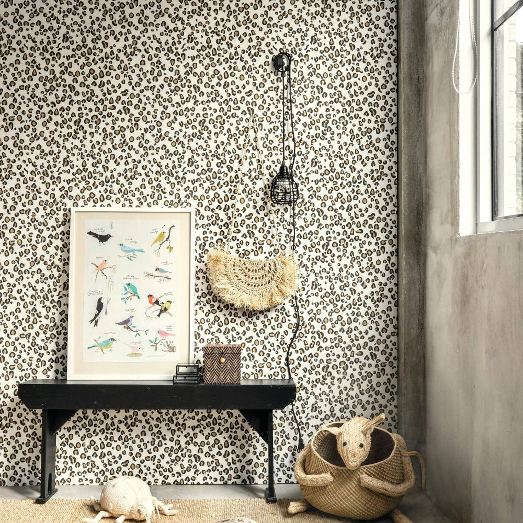 leopard print room, leopard-print wallpaper, black console table, Full HD Desktop Wallpaper