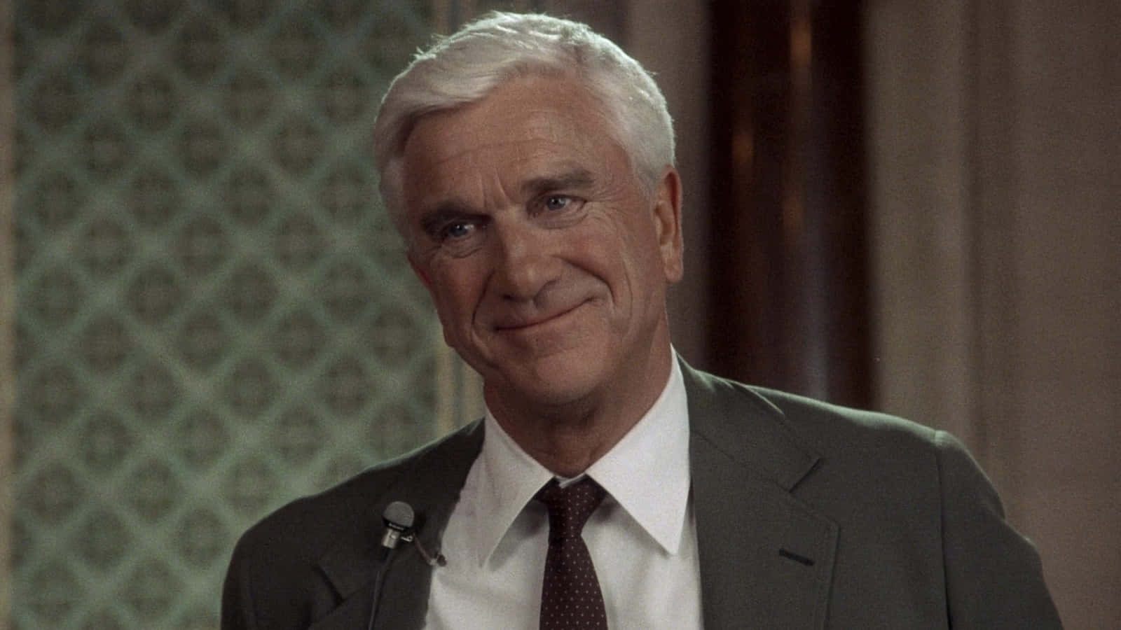 Leslie Nielsen, suit and tie, patterned wallpaper, HD Desktop Wallpaper