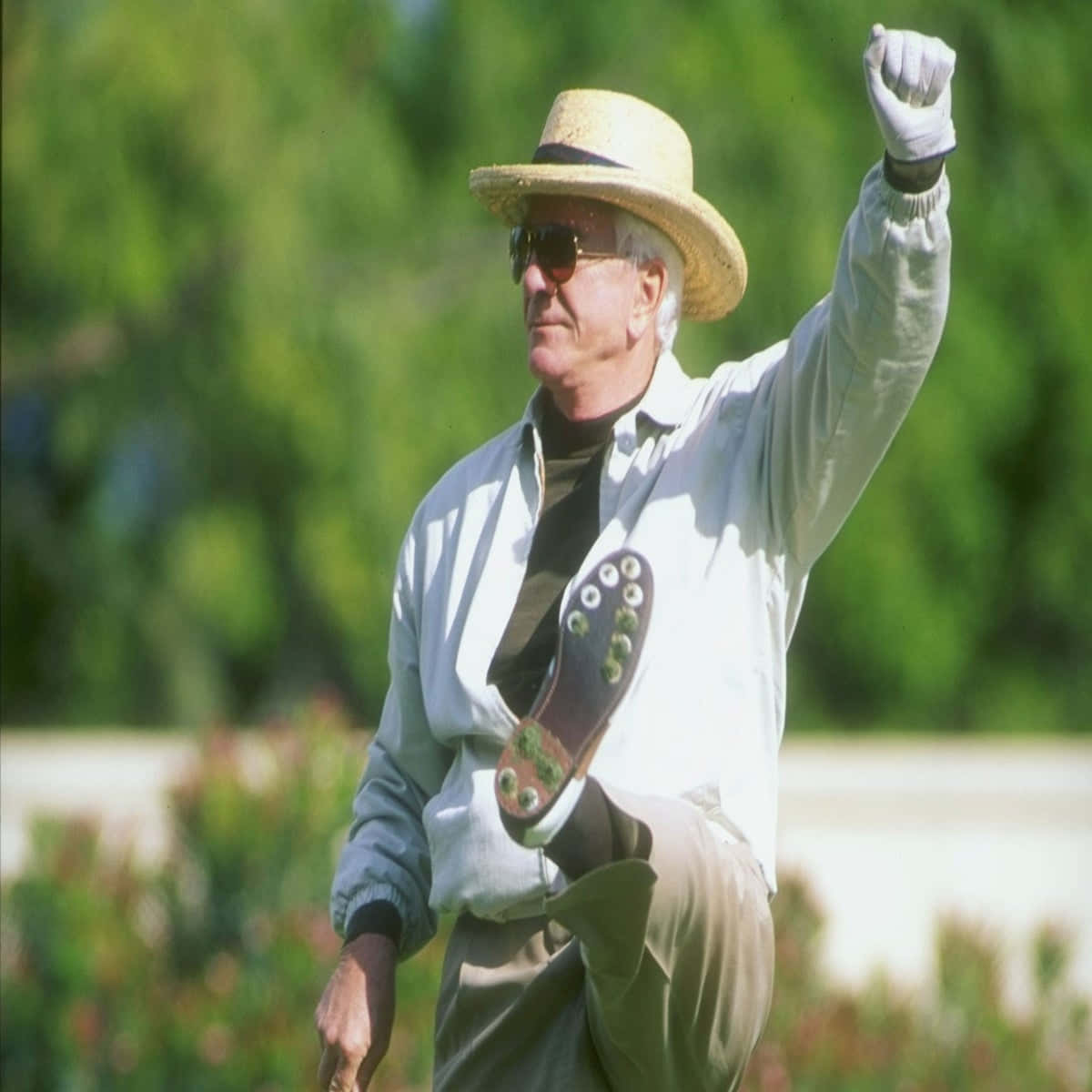 Leslie Nielsen, straw hat, sunglasses, SD Desktop Wallpaper