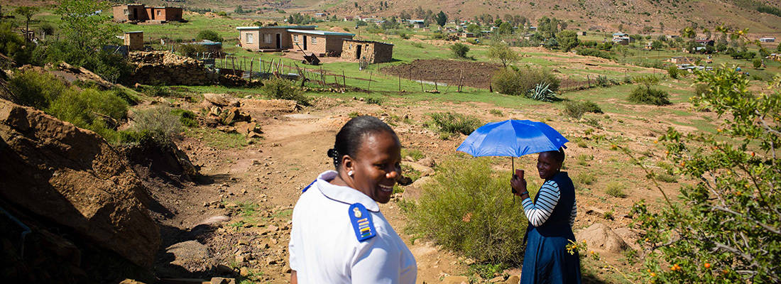 Lesotho, smiling woman, umbrella, SD Desktop Wallpaper
