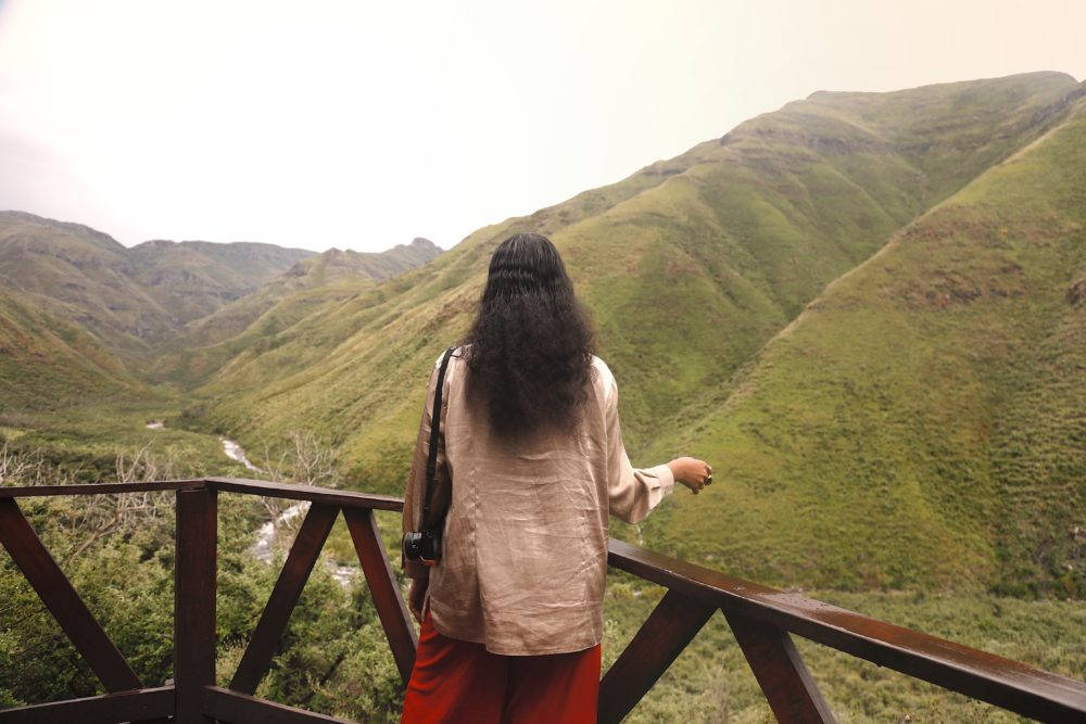 Lesotho, woman, wooden railing, SD Desktop Wallpaper