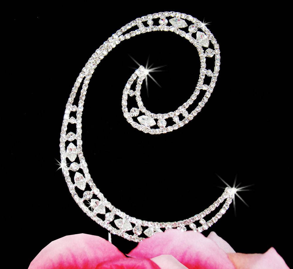 diamond-encrusted letter C, black background, soft pink rose petals, SD Desktop Wallpaper