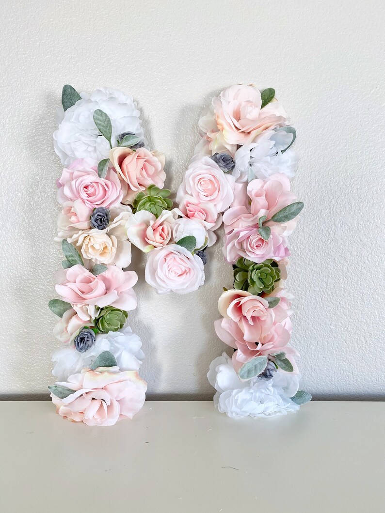 Letter M, pastel pink, white, SD Phone Wallpaper