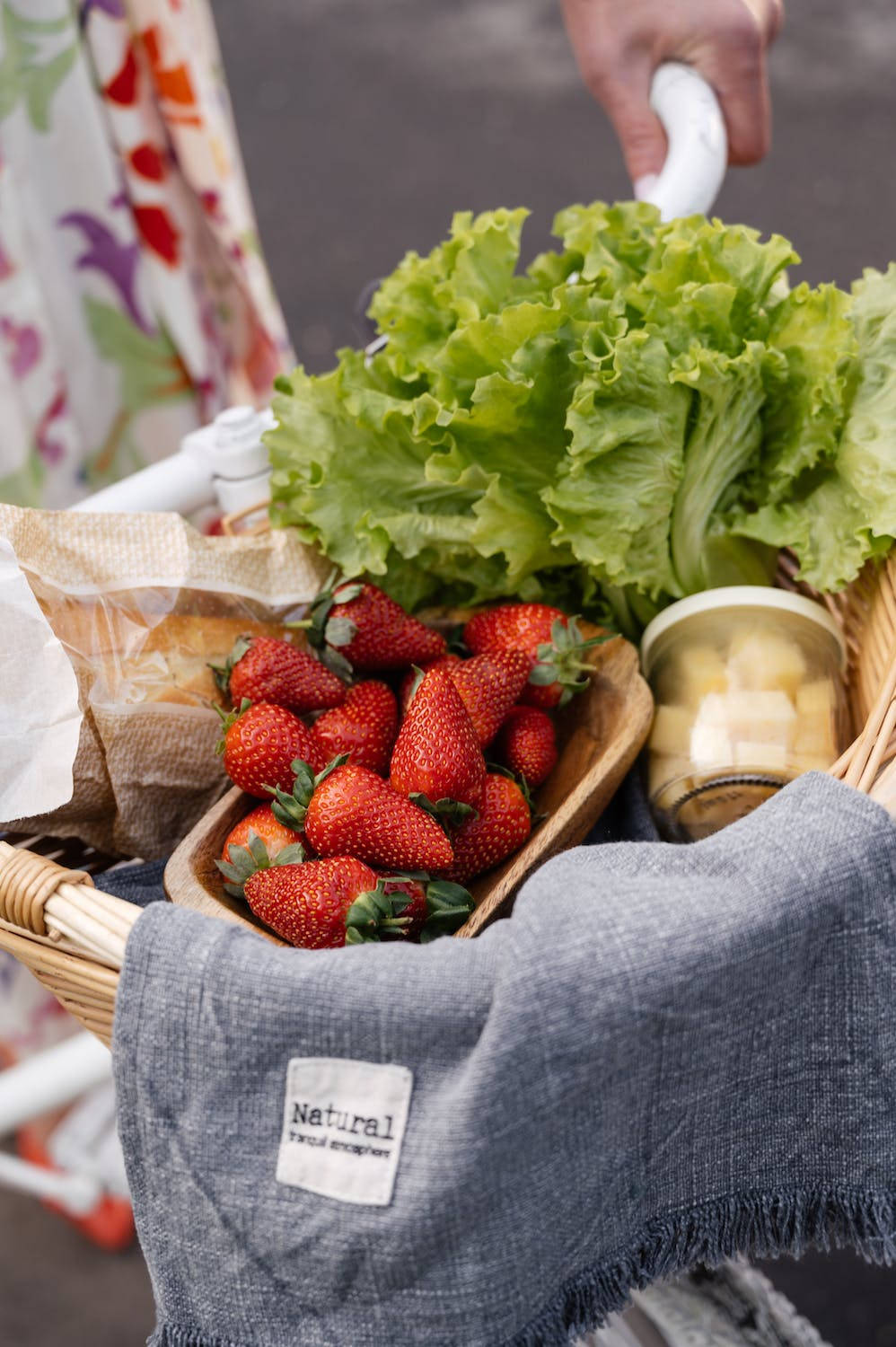 strawberries, lettuce, cheese, HD Phone Wallpaper