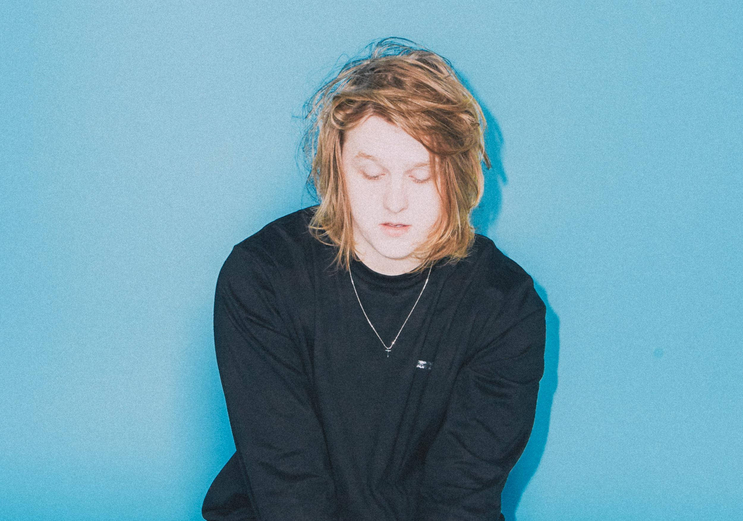Lewis Capaldi, tough song, tousled blonde hair, Full HD Desktop Wallpaper