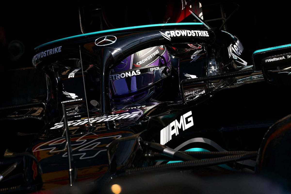 Lewis Hamilton, black Mercedes-AMG, teal, SD Desktop Wallpaper