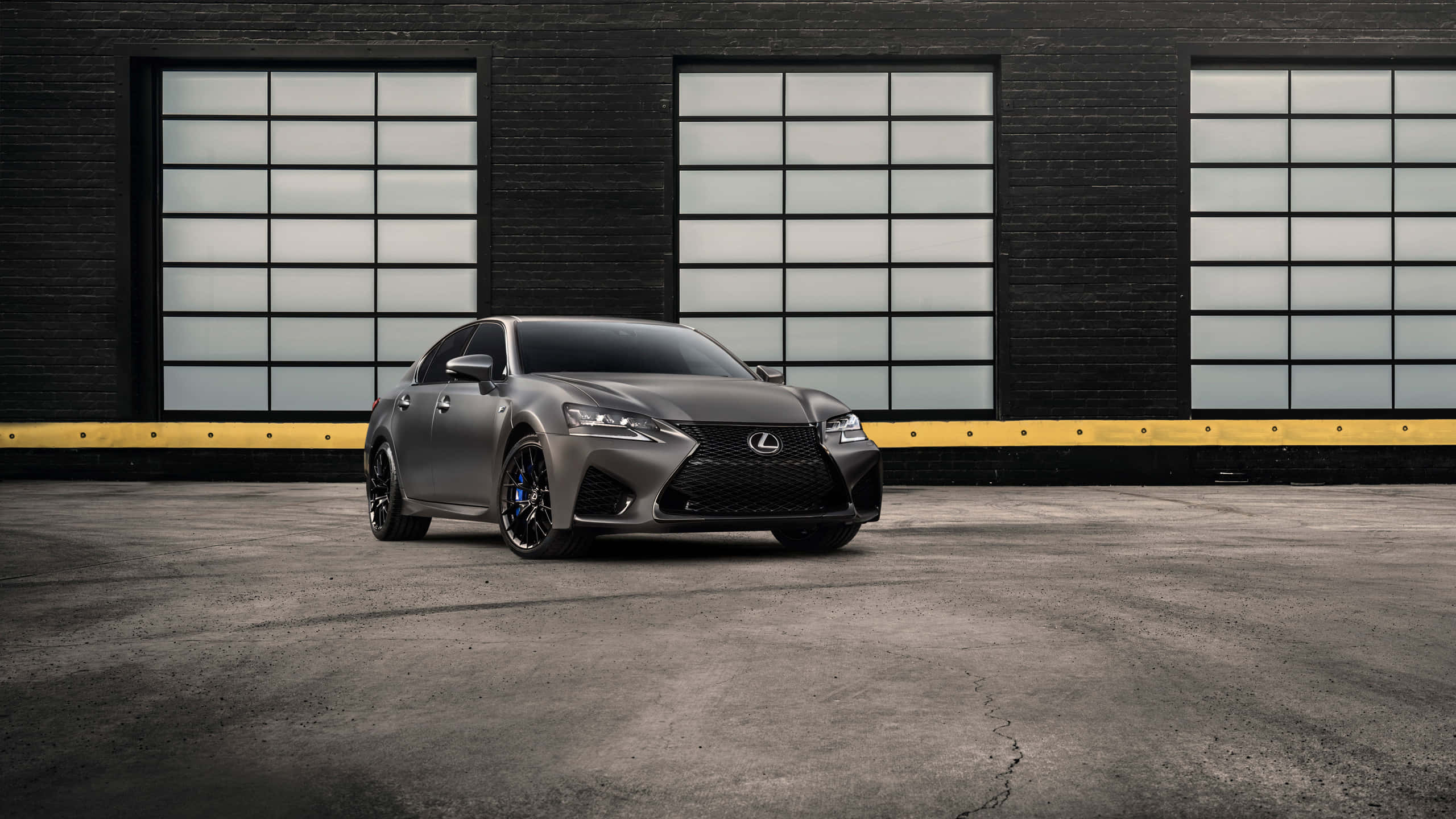 Lexus GS F, matte gray, black rims, 2K Desktop Wallpaper