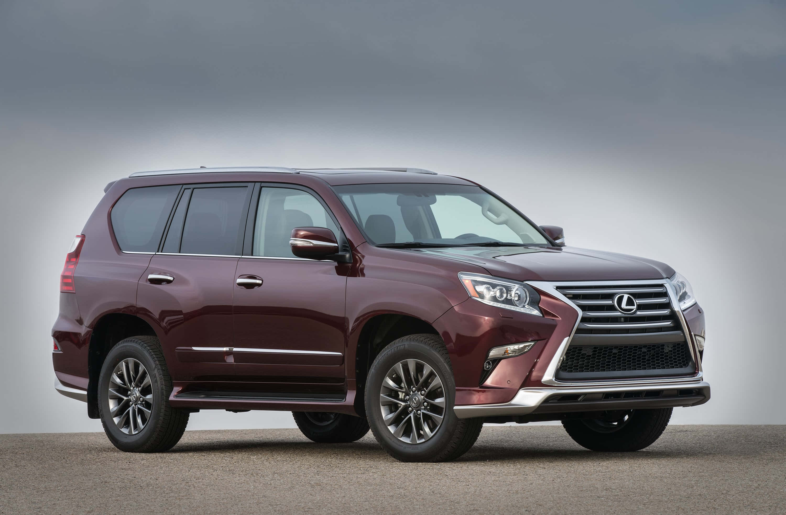 Lexus GX 460, maroon, muted gray studio backdrop, 2K Desktop Wallpaper