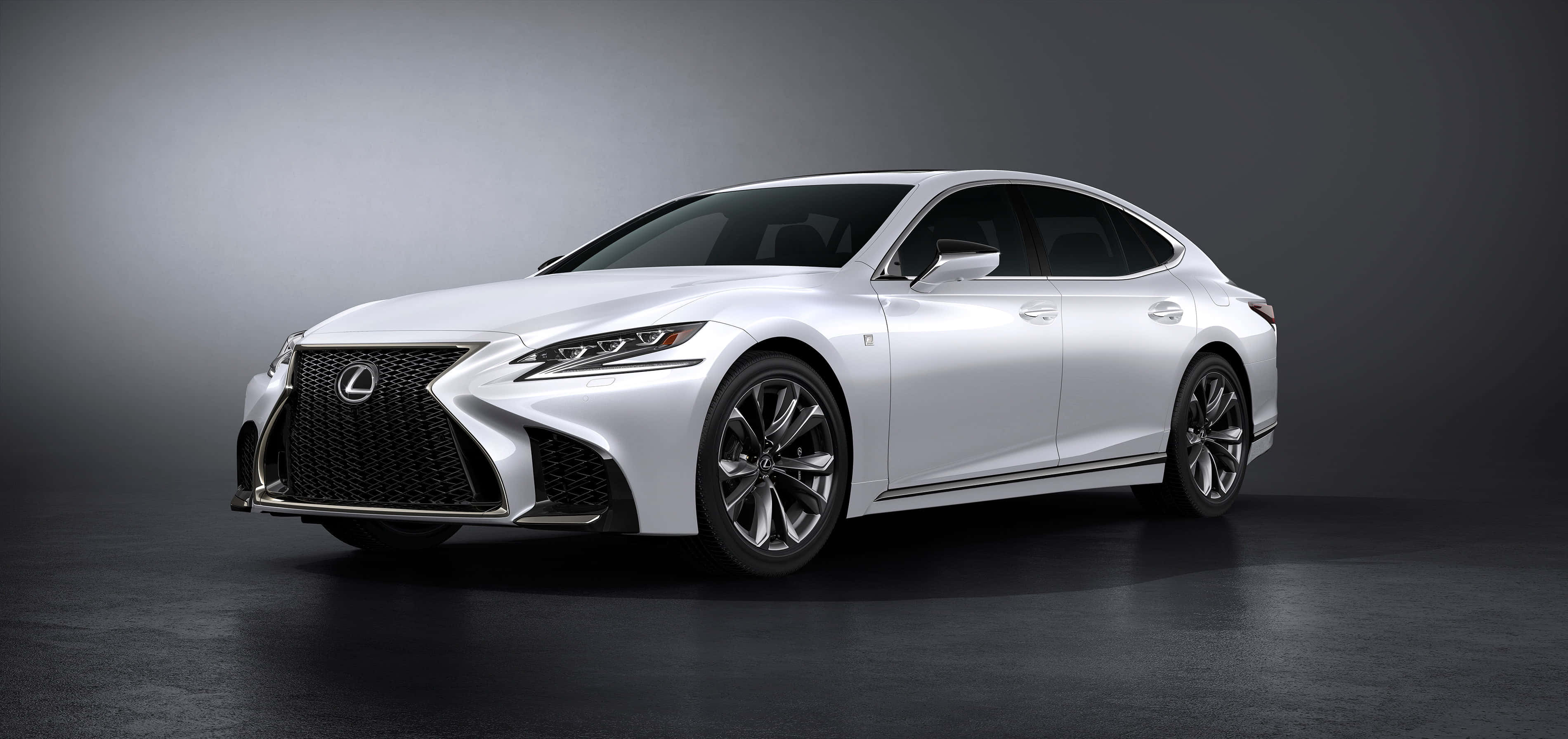 Lexus LS 500, white, studio lighting, 2K Desktop Wallpaper
