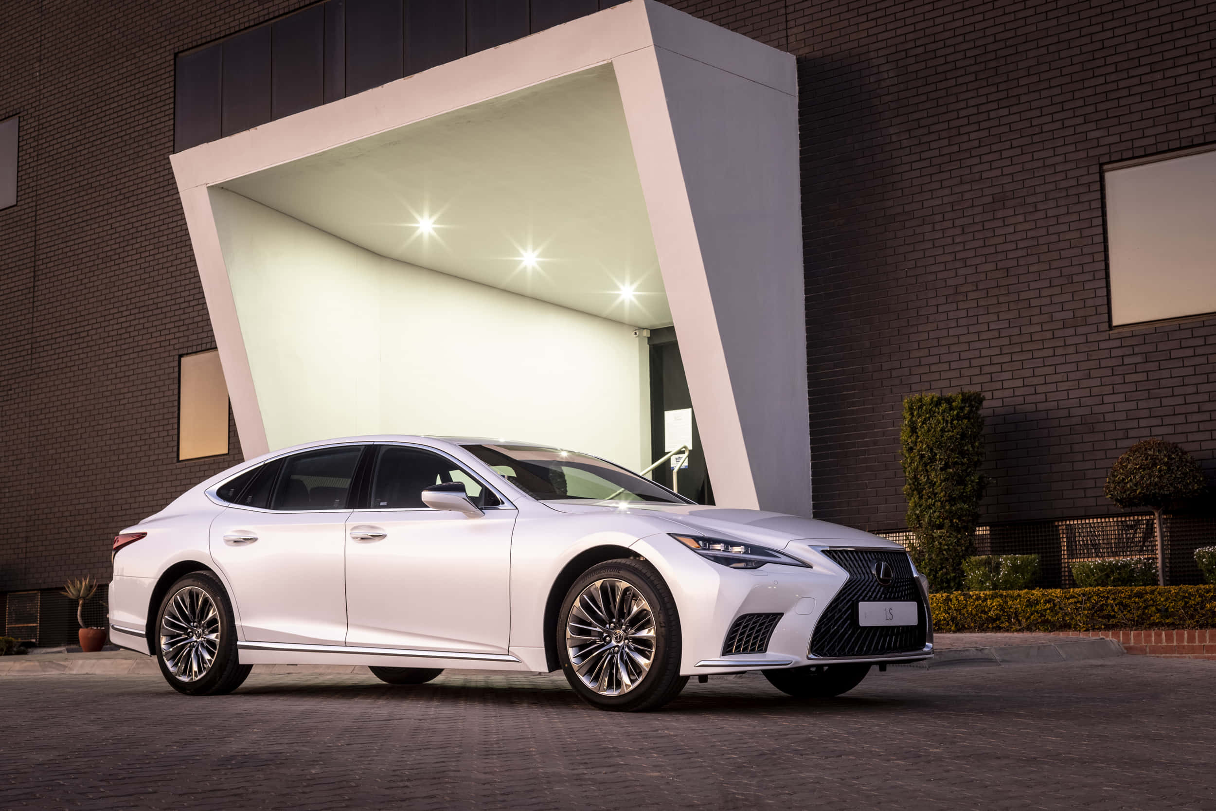 Lexus LS 500, white, luxury sedan, Full HD Desktop Wallpaper