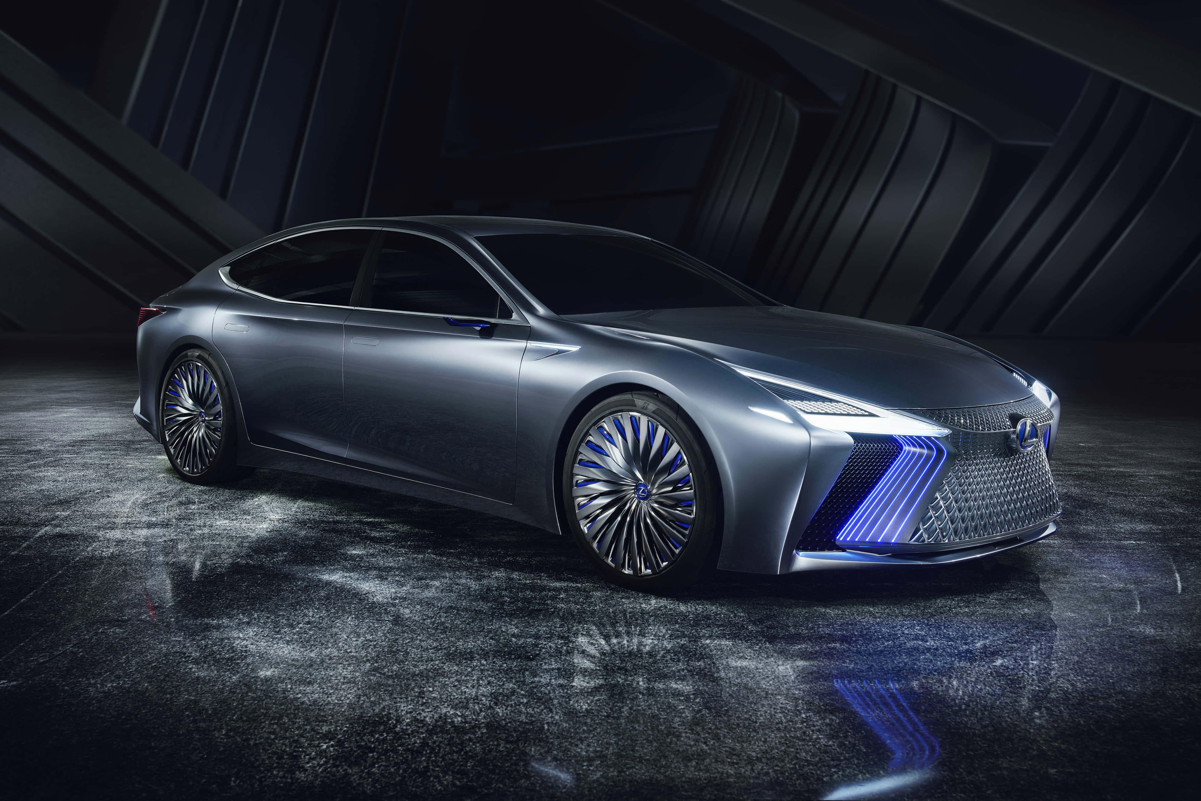 Lexus LS, silver, glowing blue accents, 4K Desktop Wallpaper