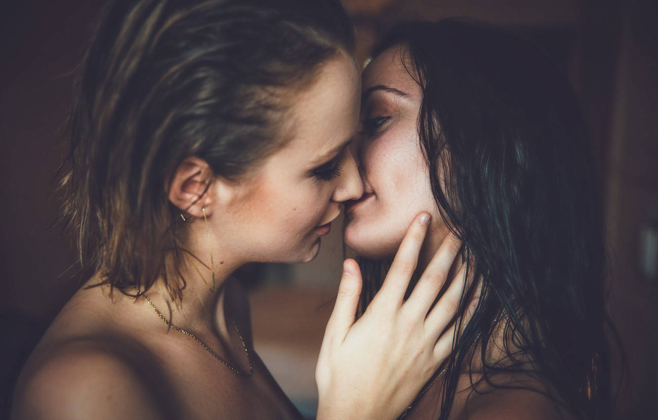 women, kissing, shower, HD Desktop Wallpaper
