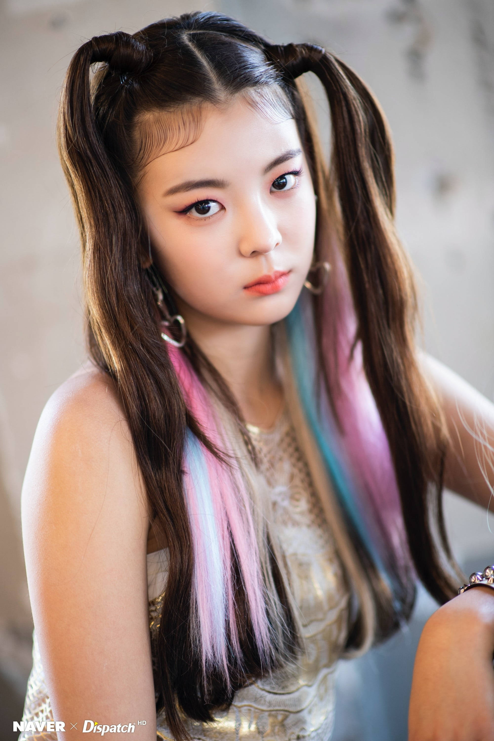 Lia, double ponytail, dark hair, 2K Phone Wallpaper