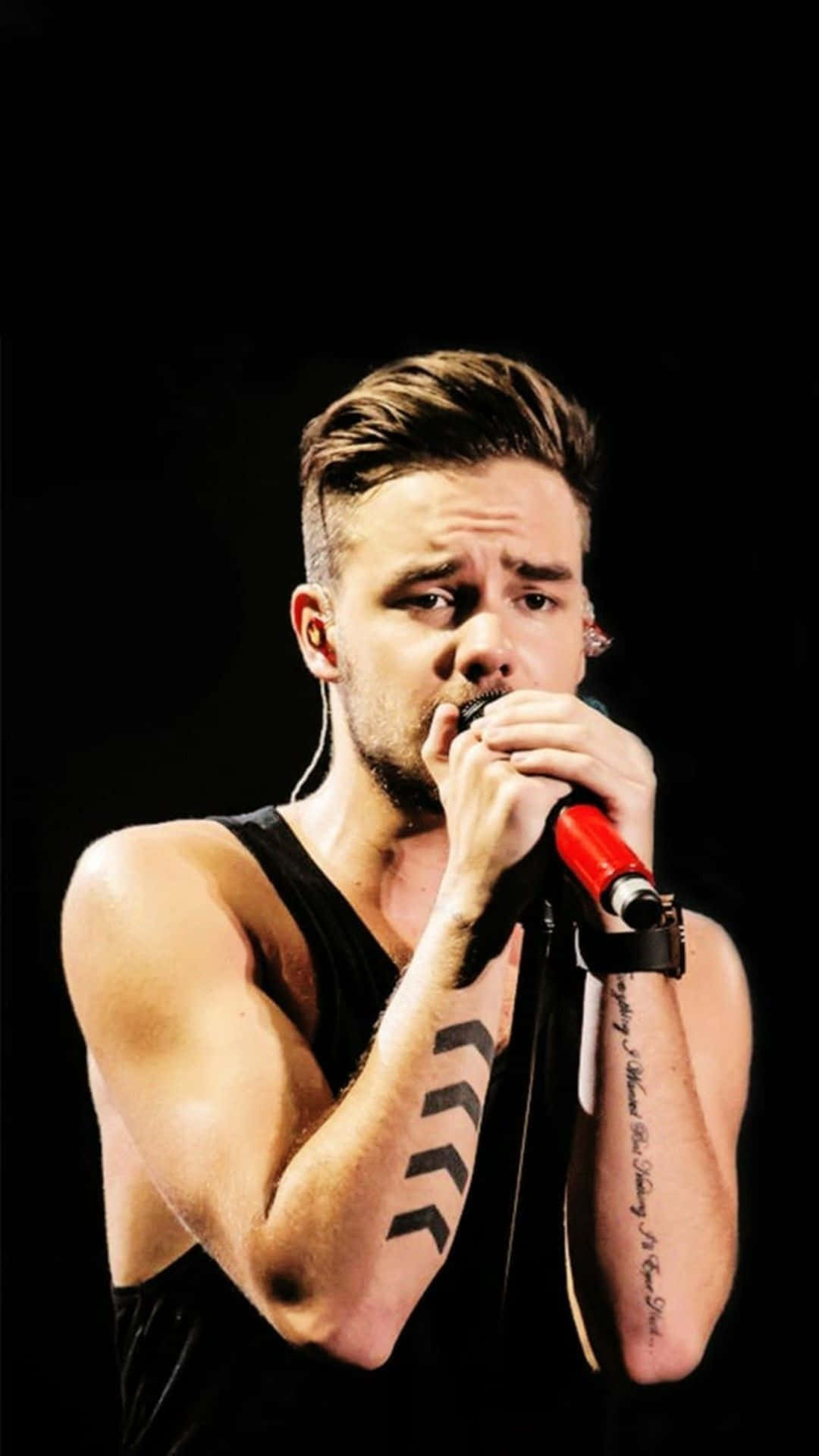 Liam Payne, red microphone, black background, Full HD Phone Wallpaper