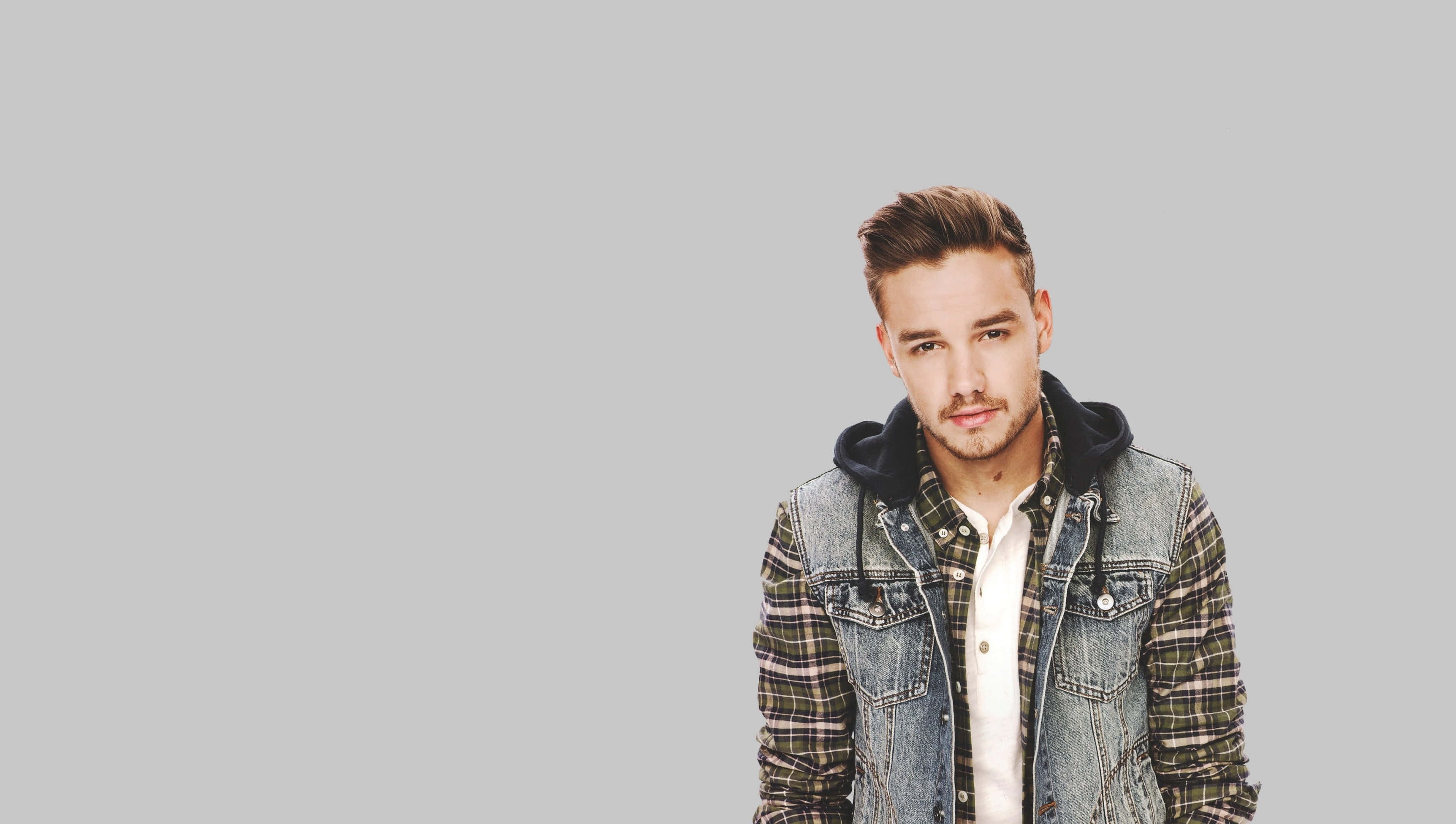 Liam Payne, denim jacket, plaid shirt, 2K Desktop Wallpaper