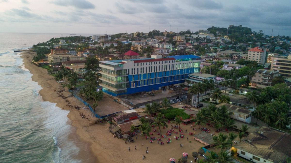 Liberia, coastal town, dusk, SD Desktop Wallpaper