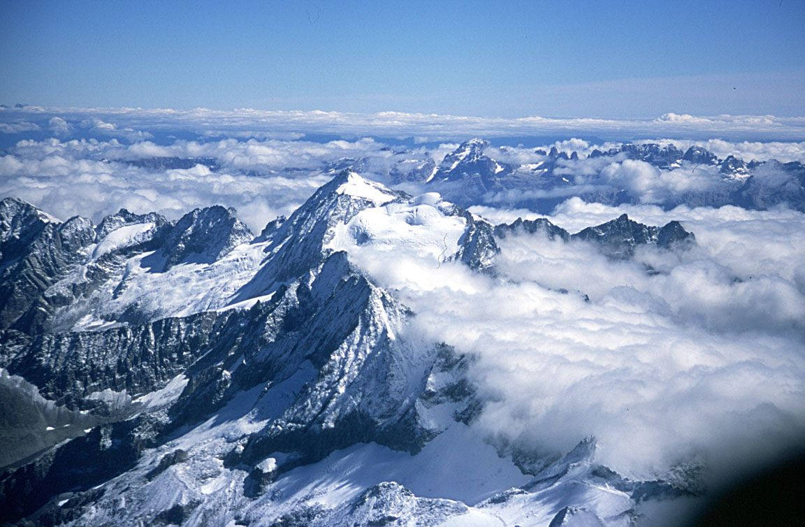 Liechtenstein, mountain peak, snowcapped mountain peaks, SD Desktop Wallpaper