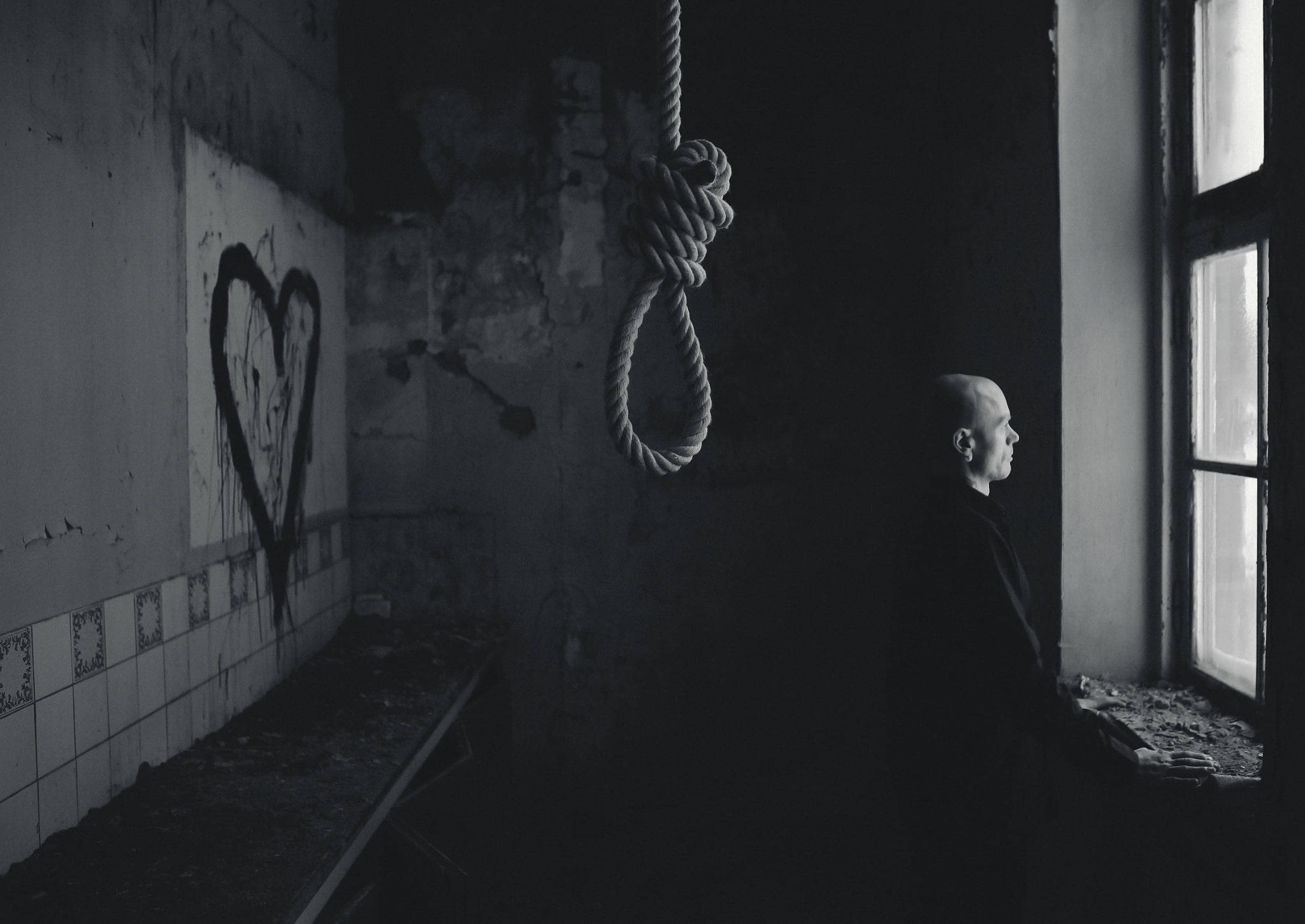 Life and Death, noose, graffiti heart, Full HD Desktop Wallpaper