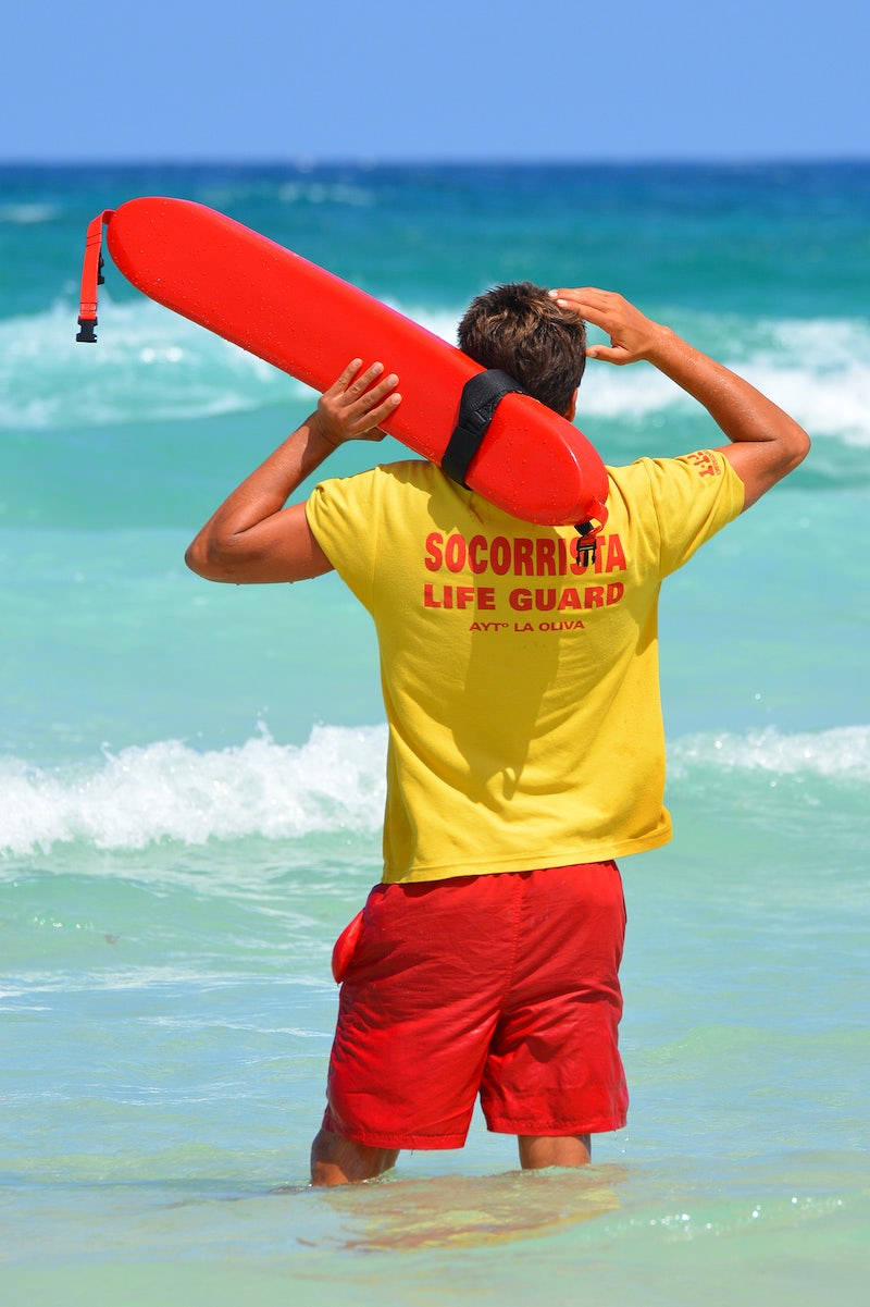 lifeguard, yellow shirt, red shorts, SD Phone Wallpaper