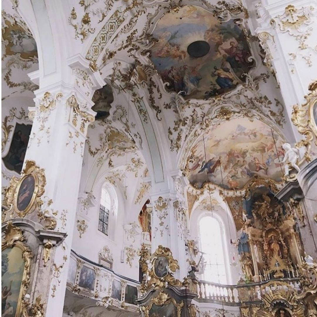 baroque church interior, gilded columns, frescoed ceilings, SD Desktop Wallpaper