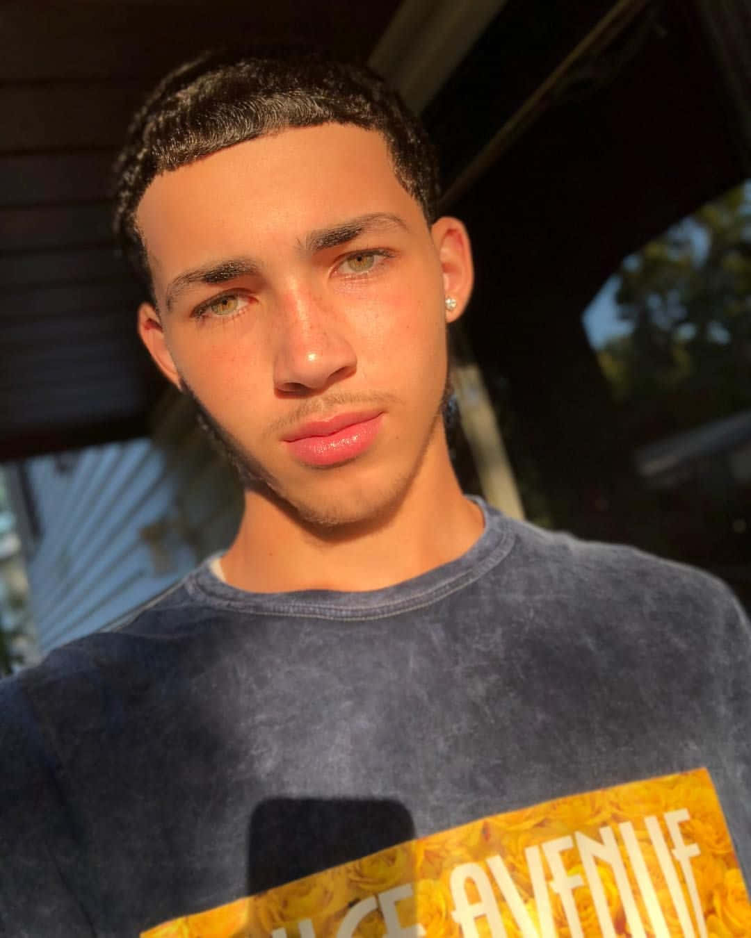 light skinned boy, sunset glow, golden hour sunlight, HD Phone Wallpaper