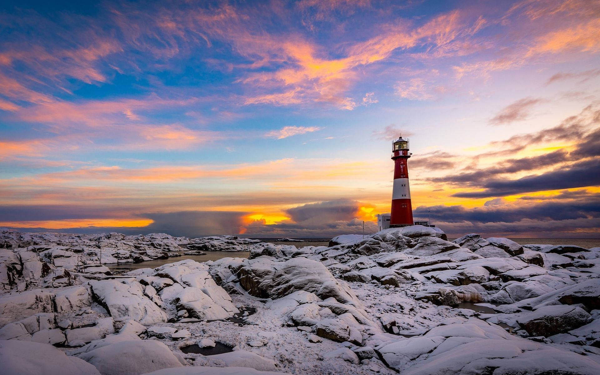 snowy lighthouse, red and white lighthouse, snow-covered rocks, Full HD Desktop Wallpaper
