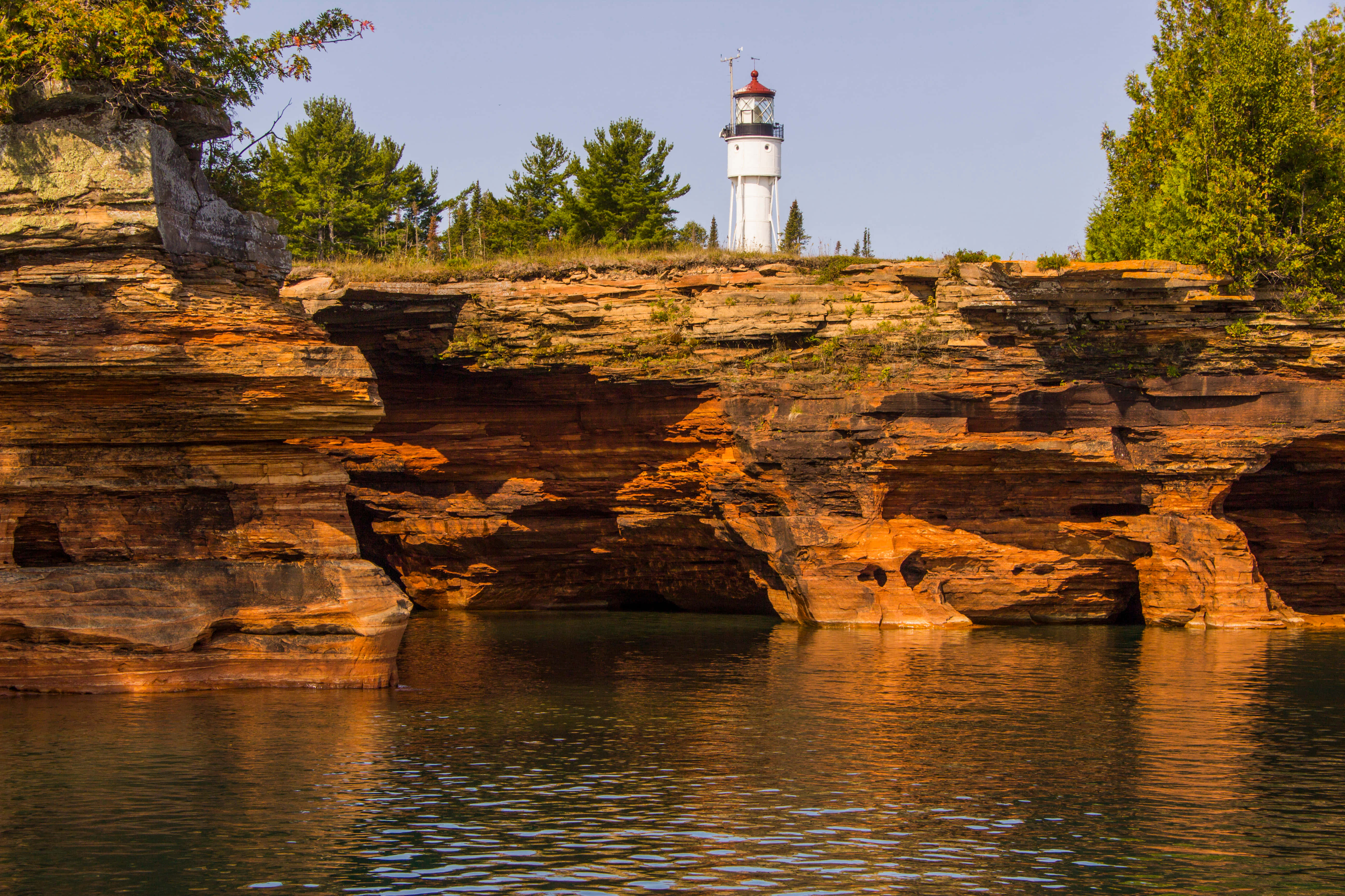 lighthouse, red rock formations, white lighthouse, 5K Desktop Wallpaper