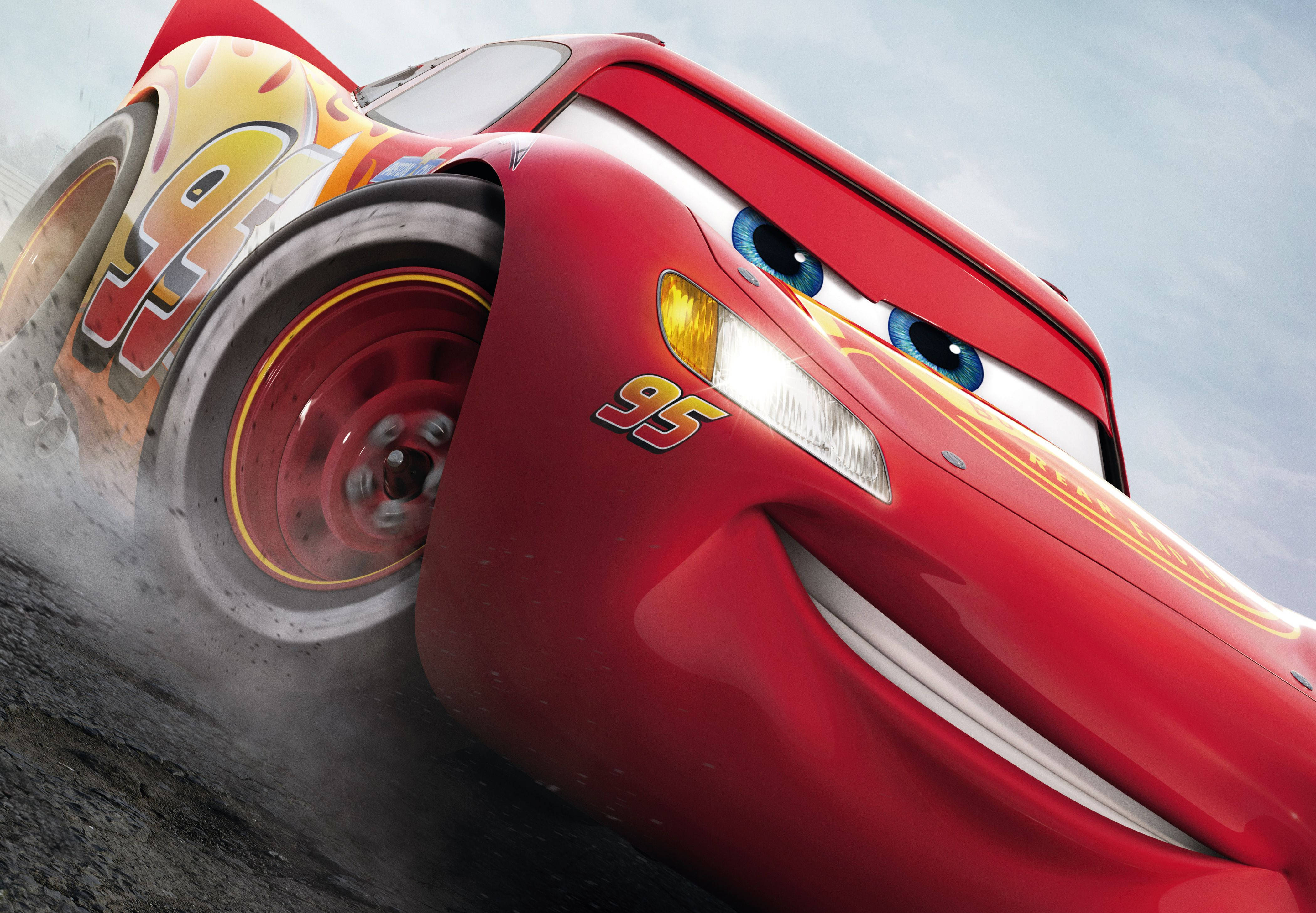 Lightning McQueen, number 95, dusty track, 4K Desktop Wallpaper
