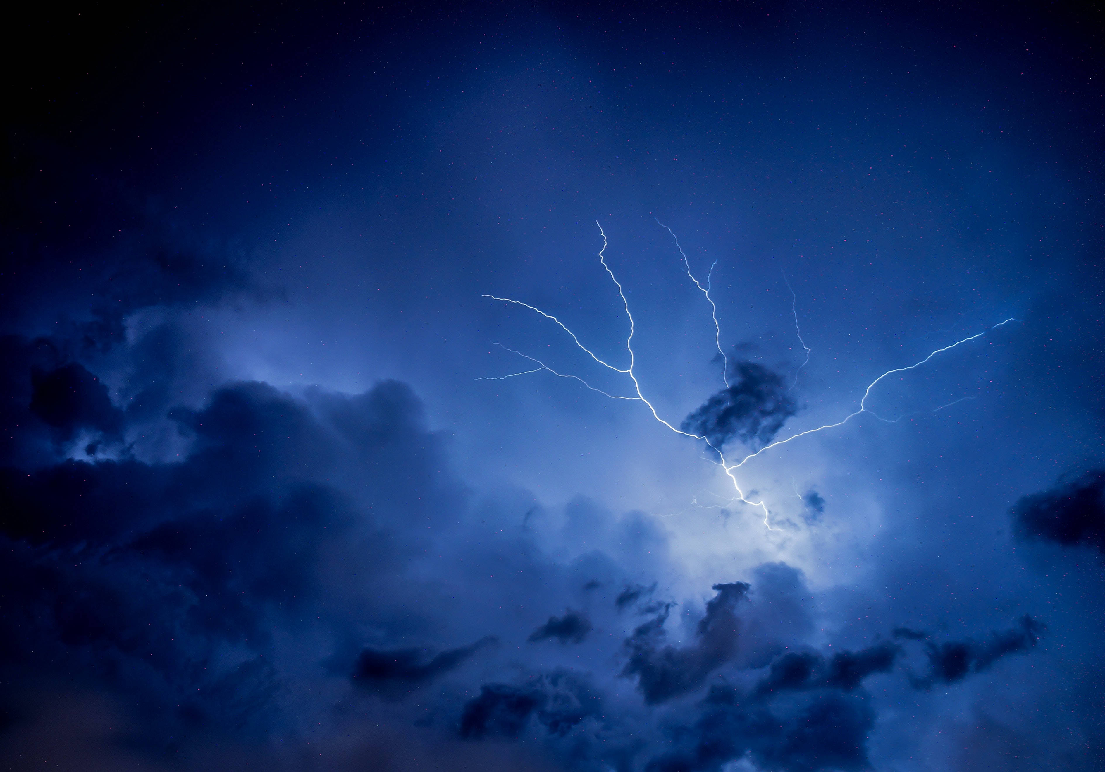 Lightning Strike Sky Background, stormy night sky, dark blue clouds, 2K Desktop Wallpaper