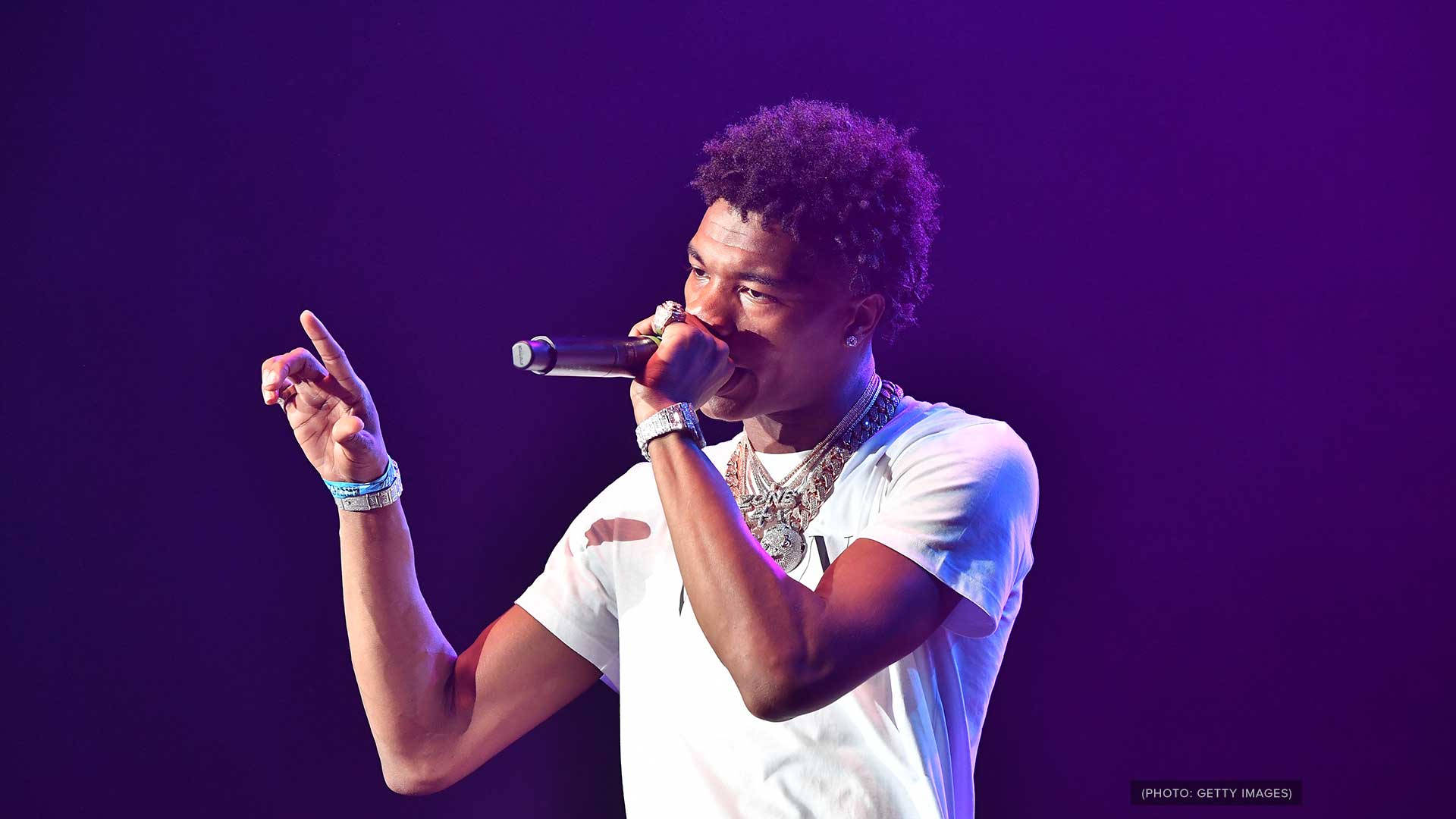 Lil Baby, diamond studded necklace, purple stage lights, Full HD Desktop Wallpaper