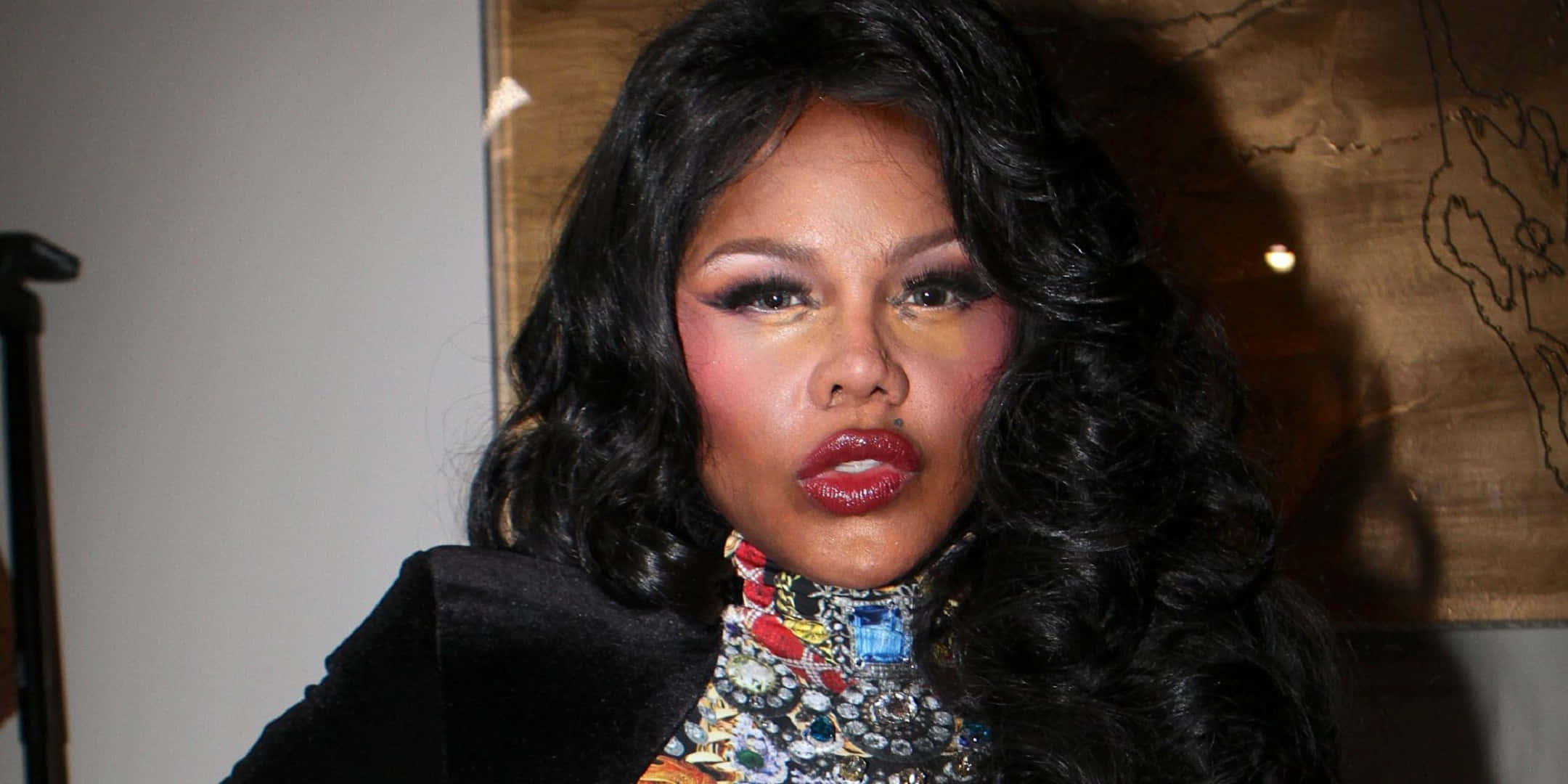 Lil Kim, black blazer, colorful bejeweled top, Full HD Desktop Wallpaper