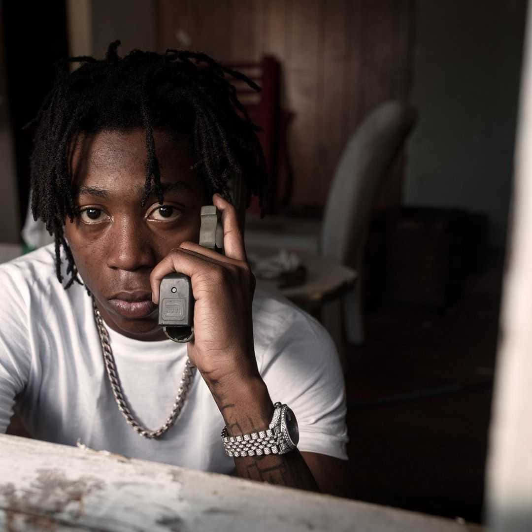 Lil Loaded, dreadlocks, flip phone, SD Desktop Wallpaper
