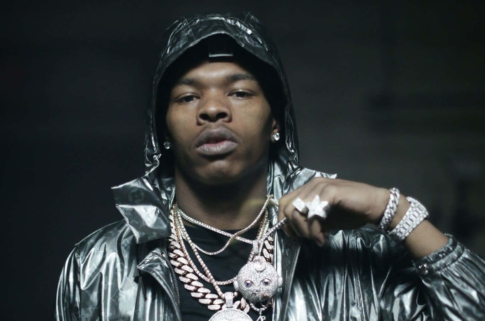 Lil Loaded, shiny silver hoodie, diamond jewelry, HD Desktop Wallpaper