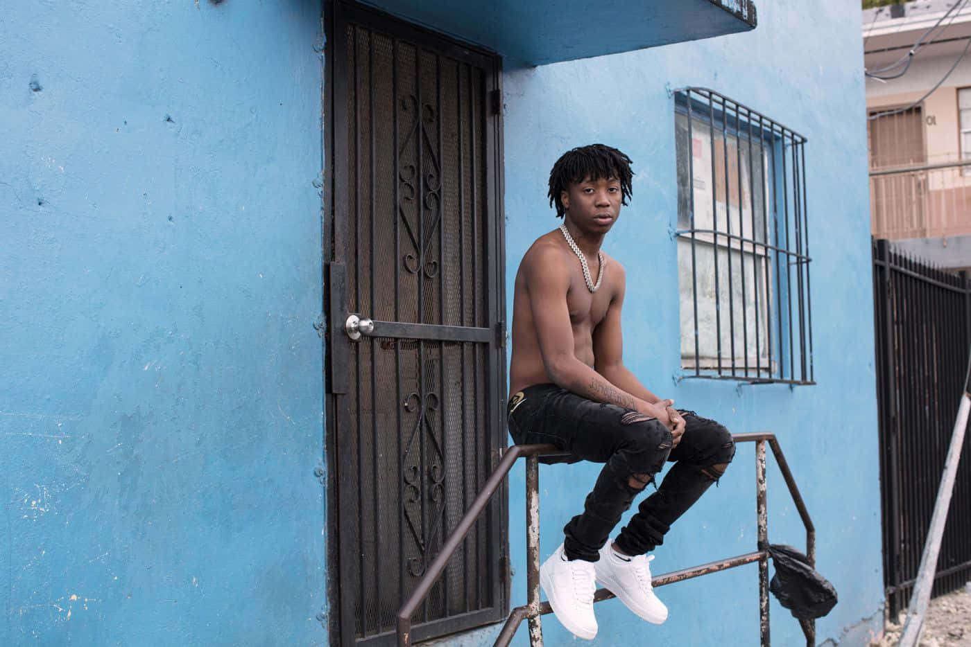 Lil Loaded, dreadlocks, rusty metal railing, HD Desktop Wallpaper