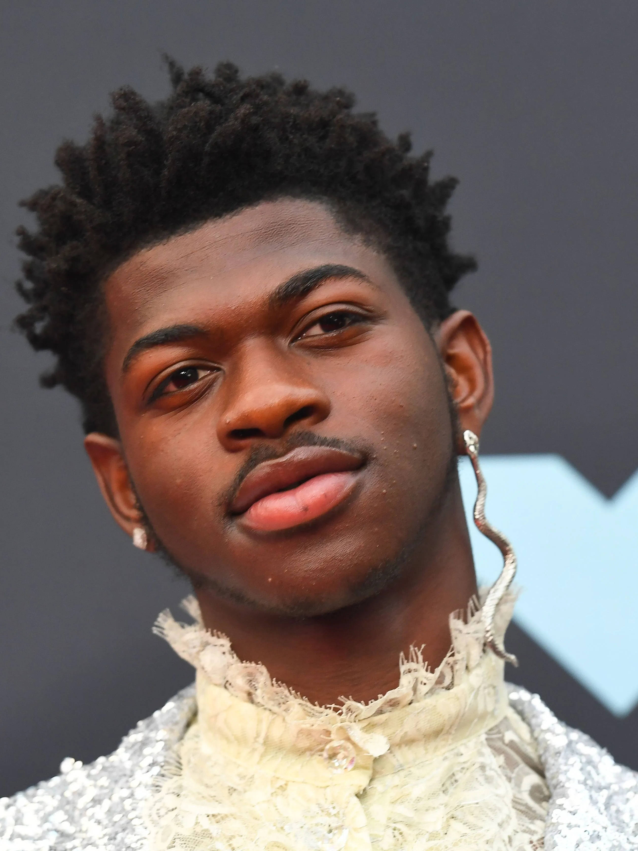 Lil Nas X, silver earring, shimmering silver and cream outfit, 2K Phone Wallpaper