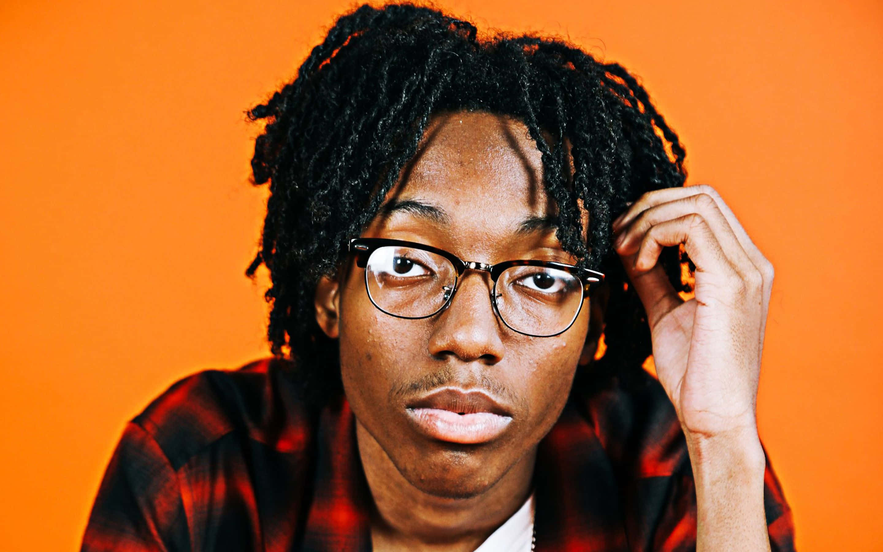 Lil Tecca, dreadlocks, glasses, 2K Desktop Wallpaper