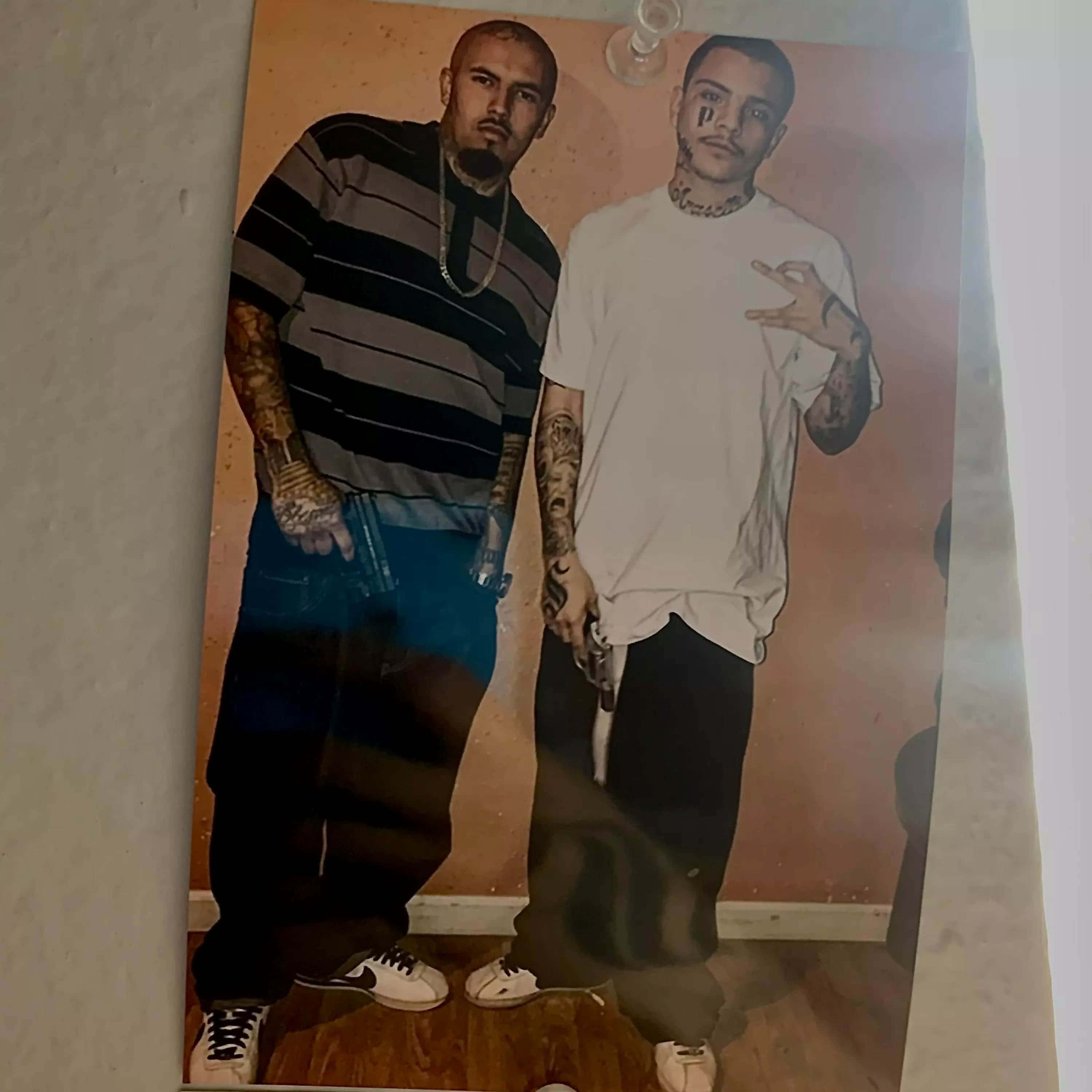 Lil Travieso, tattooed men, casual streetwear, 2K Desktop Wallpaper