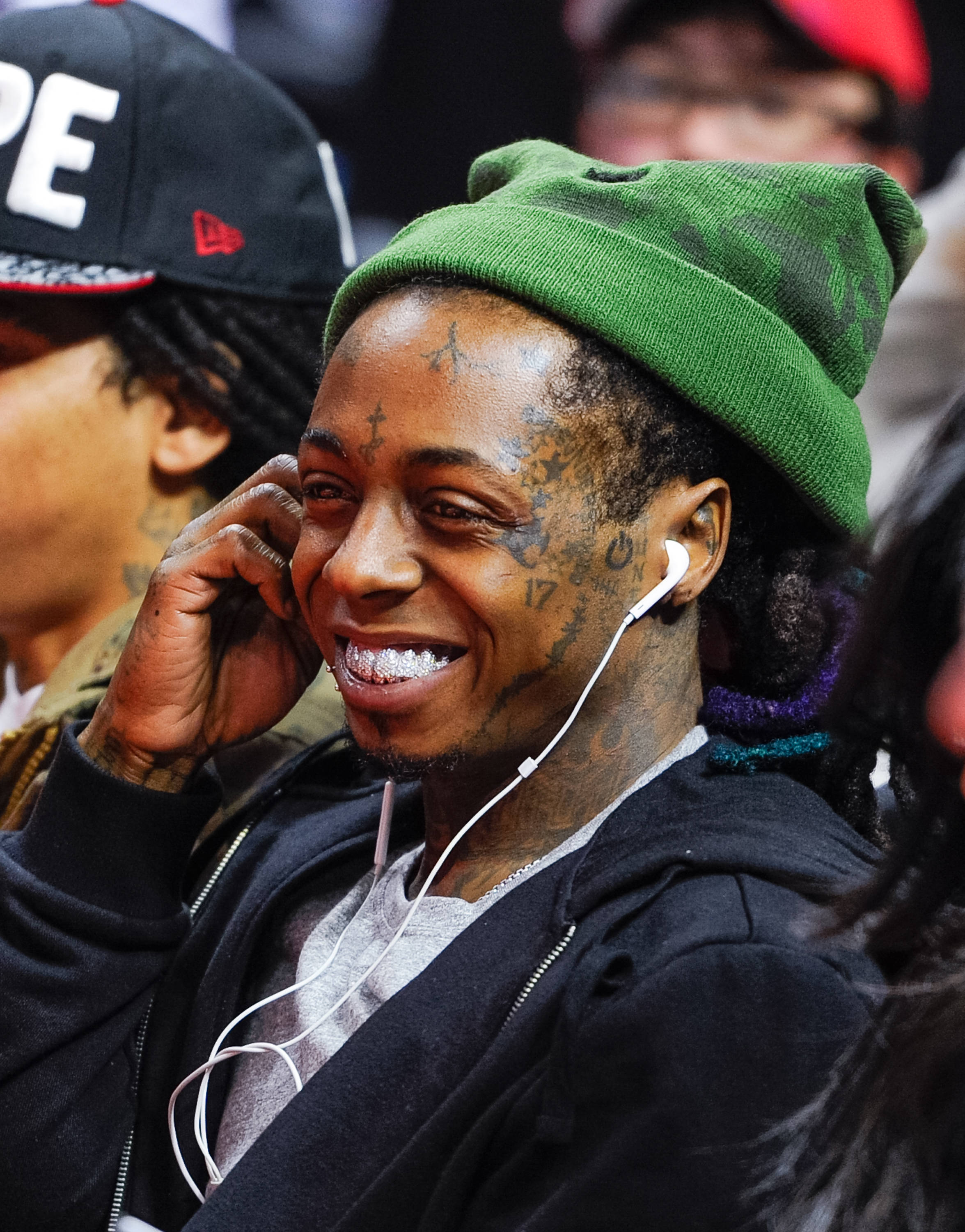 Lil Wayne, green beanie, white earbuds, 2K Phone Wallpaper