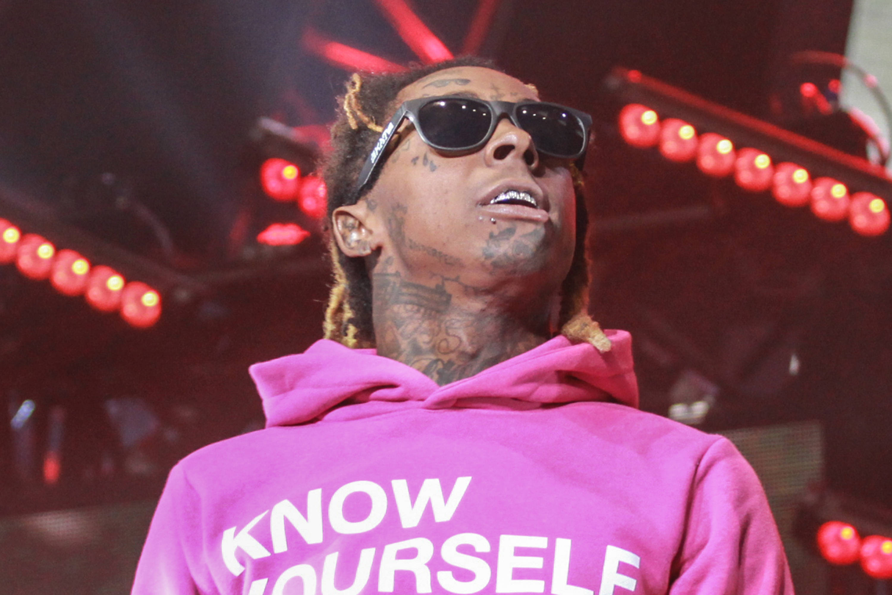 Lil Wayne, pink hoodie, sunglasses, 2K Desktop Wallpaper