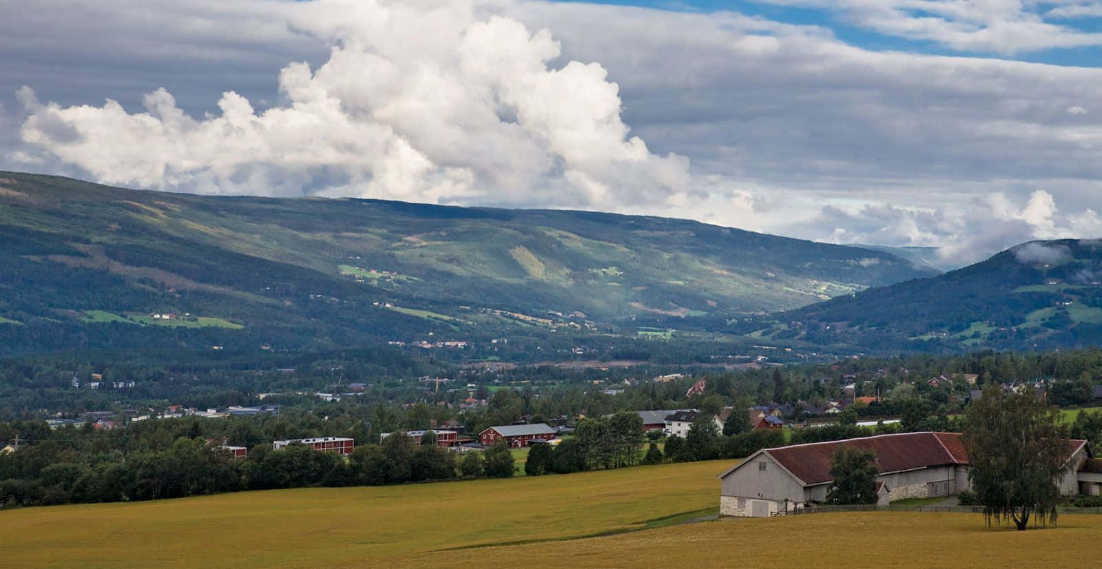 Lillehammer, landscape view, rolling green hills, HD Desktop Wallpaper