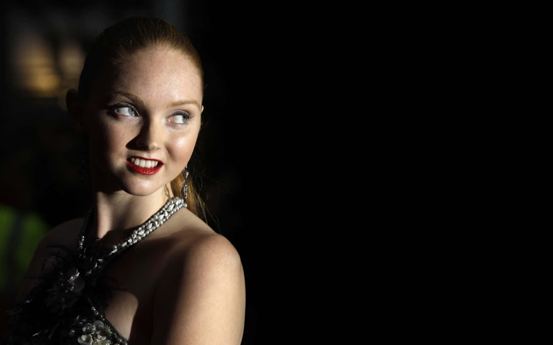 Lily Cole, red lipstick, jeweled necklace, Full HD Desktop Wallpaper