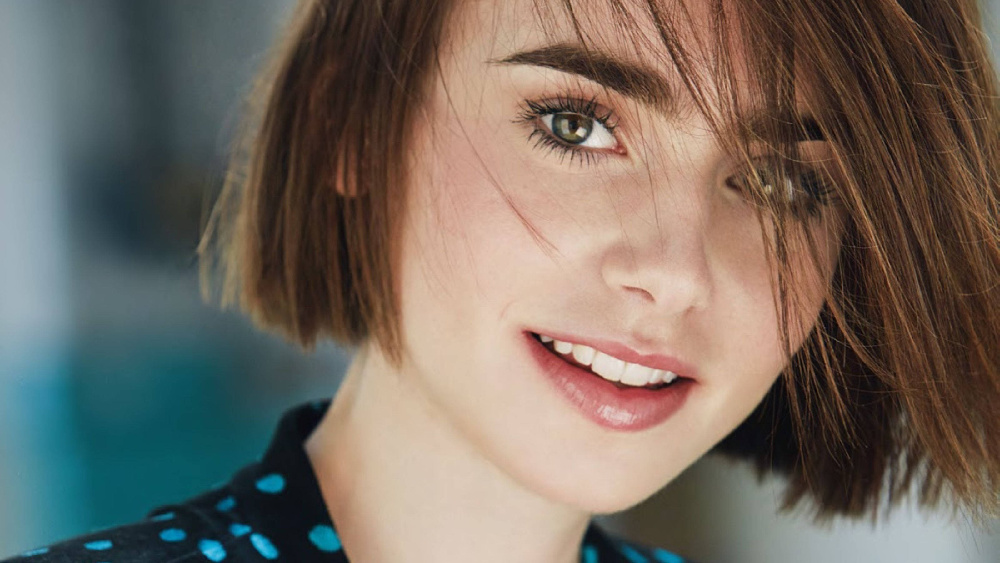 Lily Collins, short bobbed hair, brown hair, 2K Desktop Wallpaper