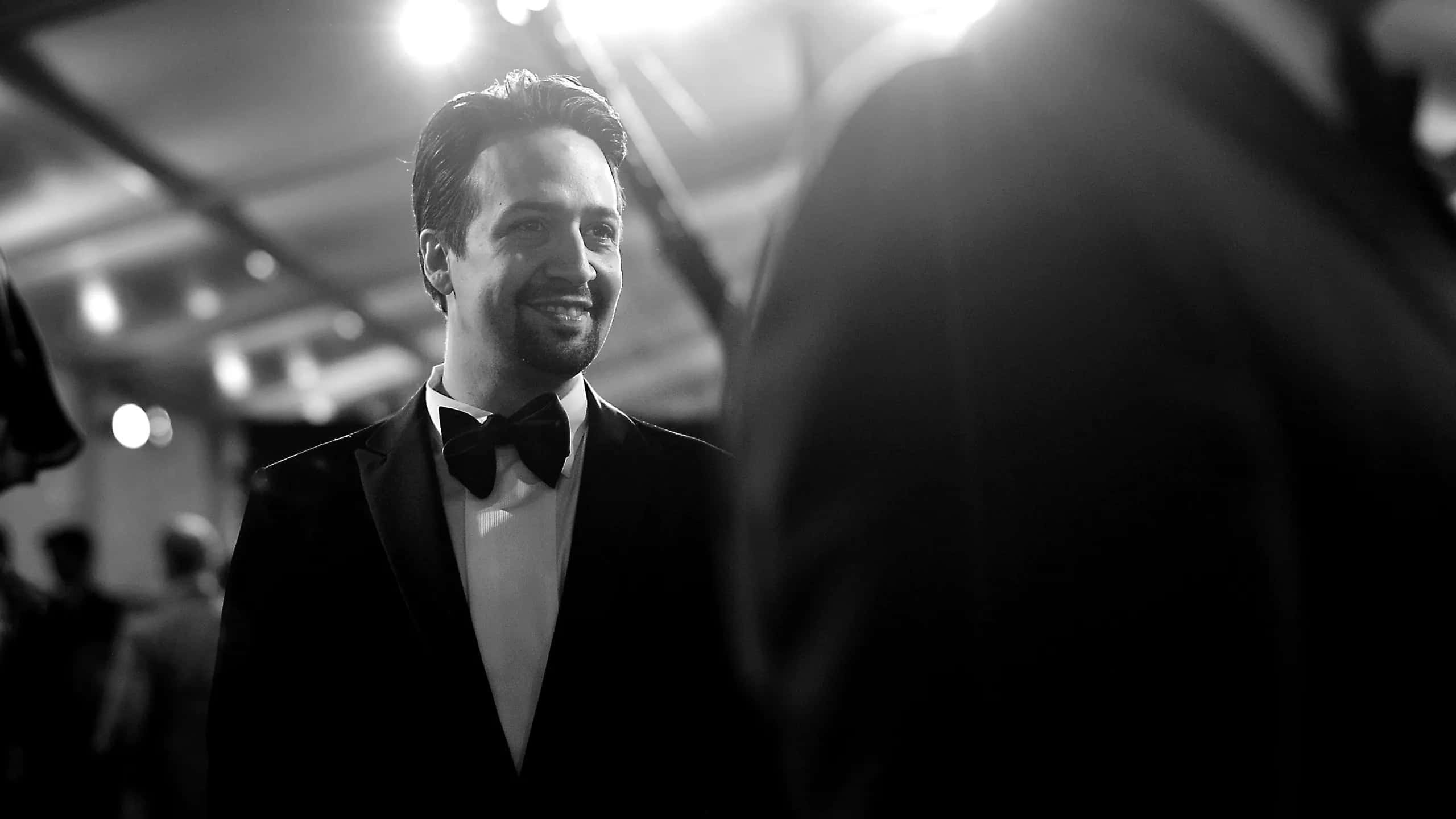 Lin-manuel Miranda, tuxedo, bow tie, 2K Desktop Wallpaper
