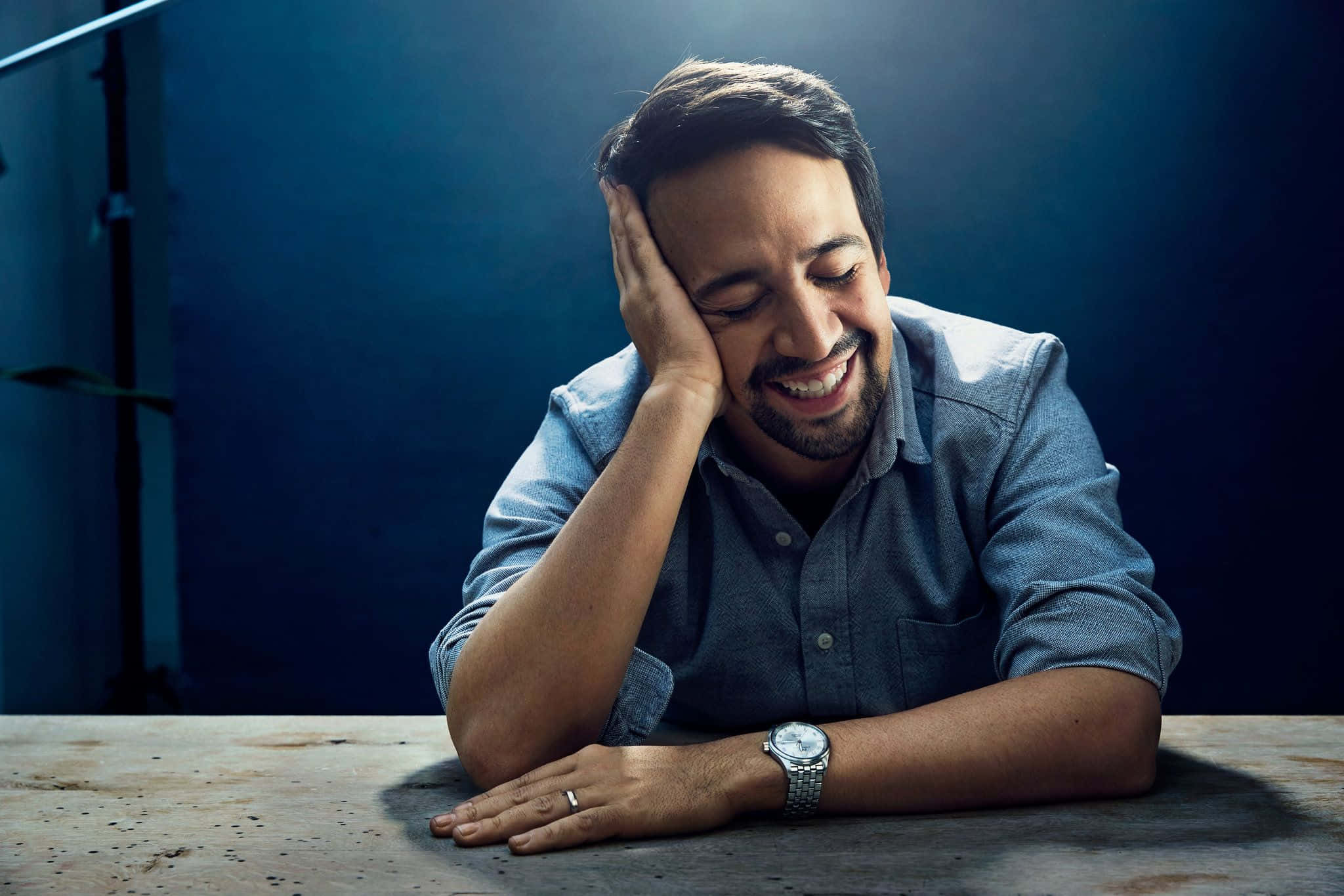 Lin-manuel Miranda, beard, wooden table, Full HD Desktop Wallpaper