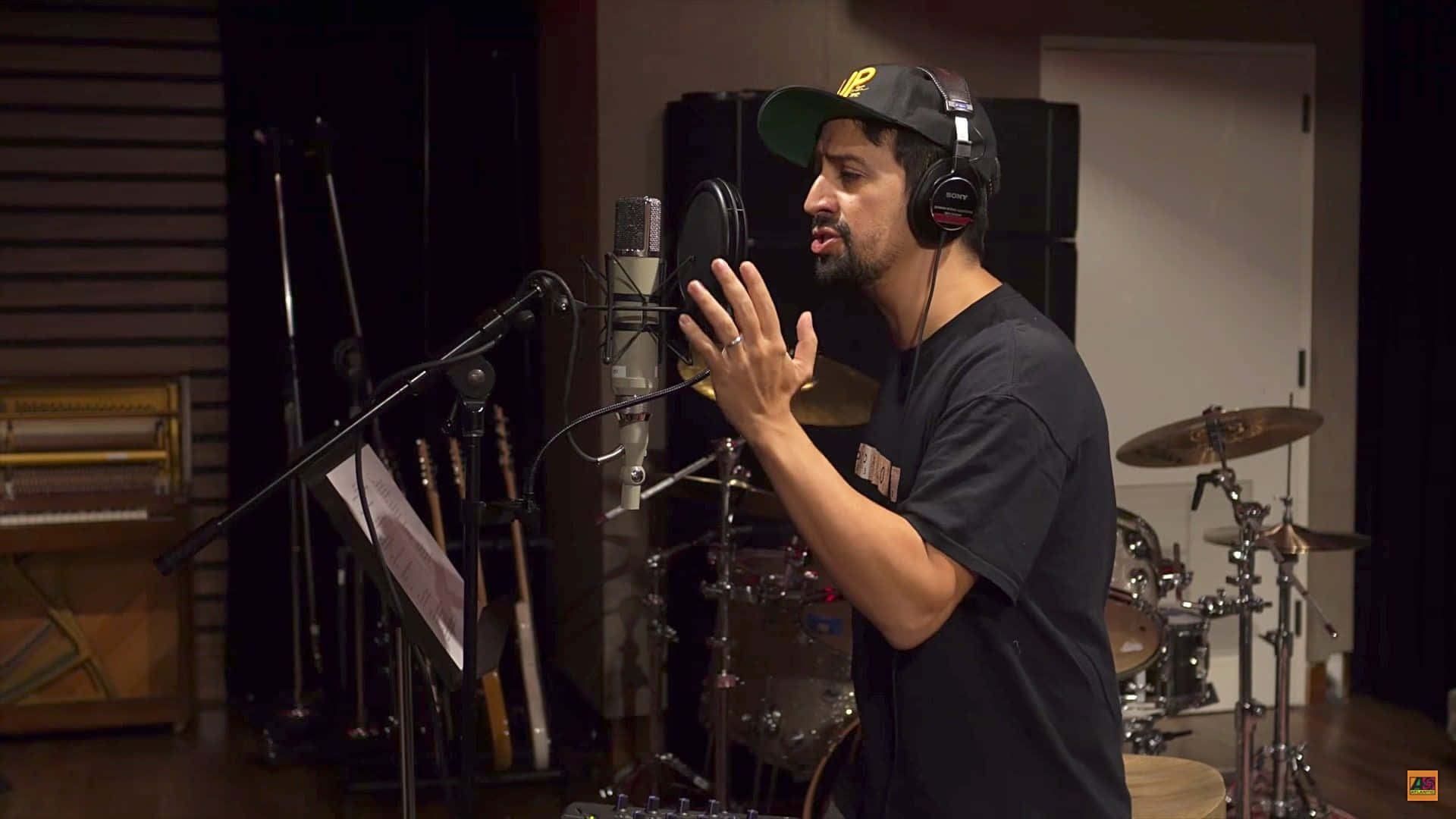 Lin-manuel Miranda, headphones, studio microphone, Full HD Desktop Wallpaper