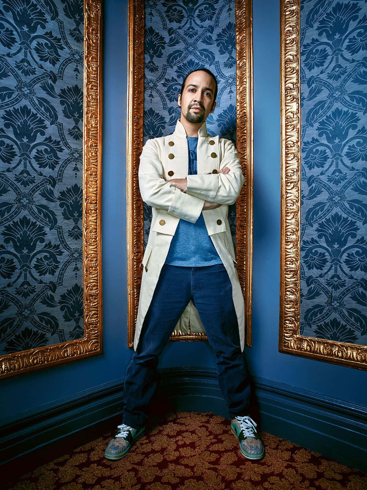 Lin-manuel Miranda, cream coat, blue and gold room, HD Phone Wallpaper